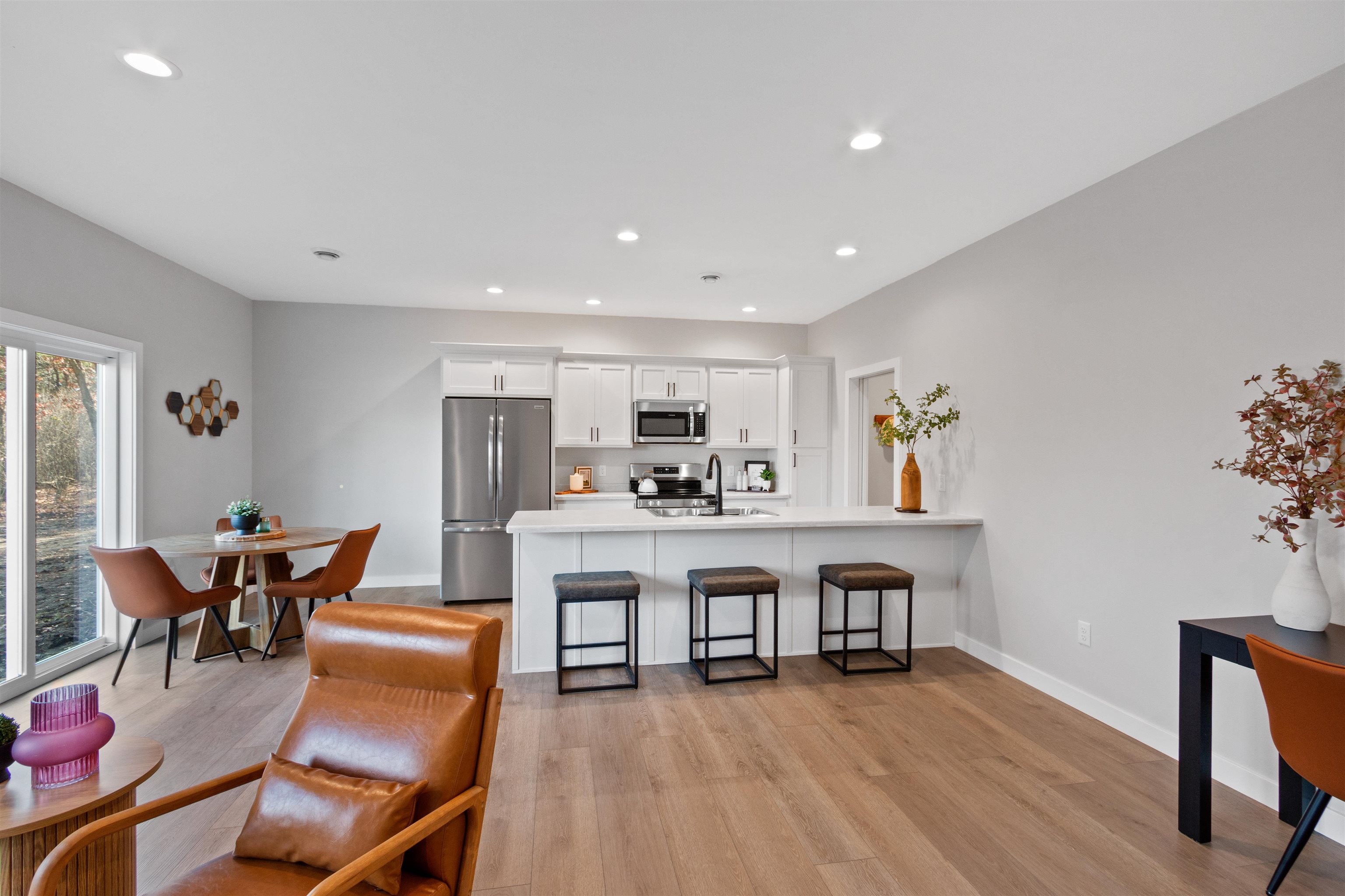 3302 BENNINGTON COURT, Plover, Wisconsin 54467, 2 Bedrooms Bedrooms, ,2 BathroomsBathrooms,Residential,For Sale,3302 BENNINGTON COURT,22601537