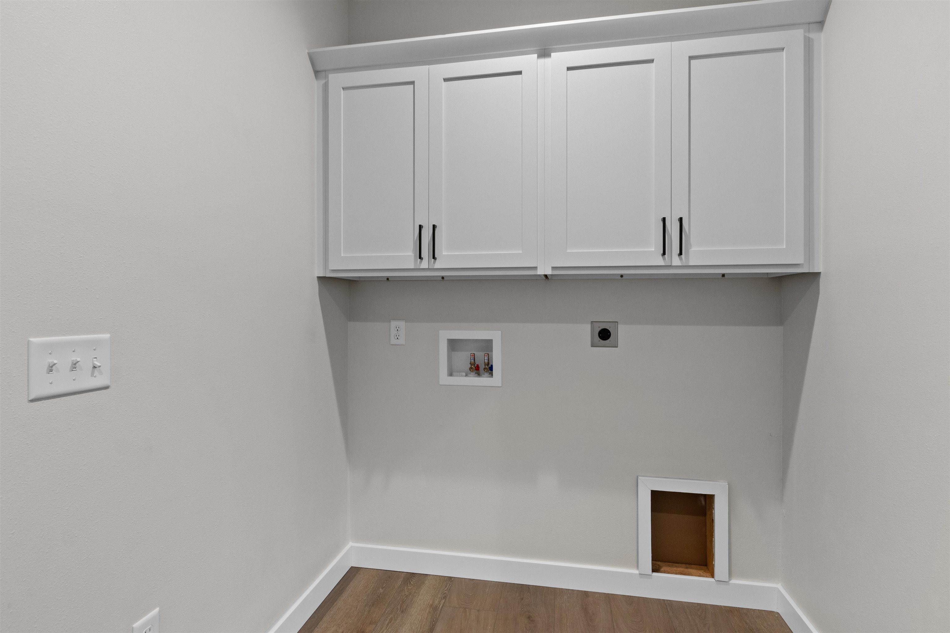 3302 BENNINGTON COURT, Plover, Wisconsin 54467, 2 Bedrooms Bedrooms, ,2 BathroomsBathrooms,Residential,For Sale,3302 BENNINGTON COURT,22601537