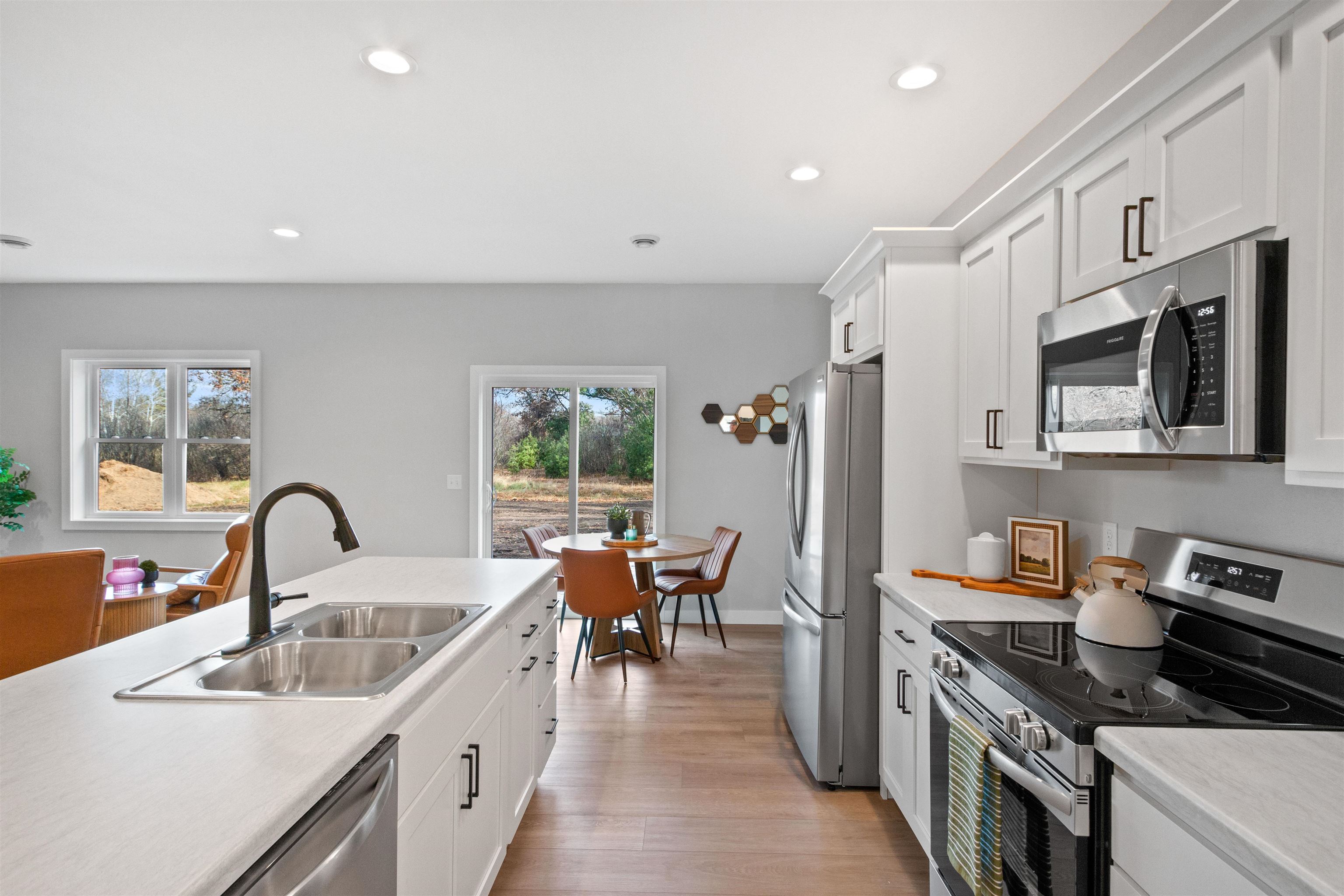 3302 BENNINGTON COURT, Plover, Wisconsin 54467, 2 Bedrooms Bedrooms, ,2 BathroomsBathrooms,Residential,For Sale,3302 BENNINGTON COURT,22601537