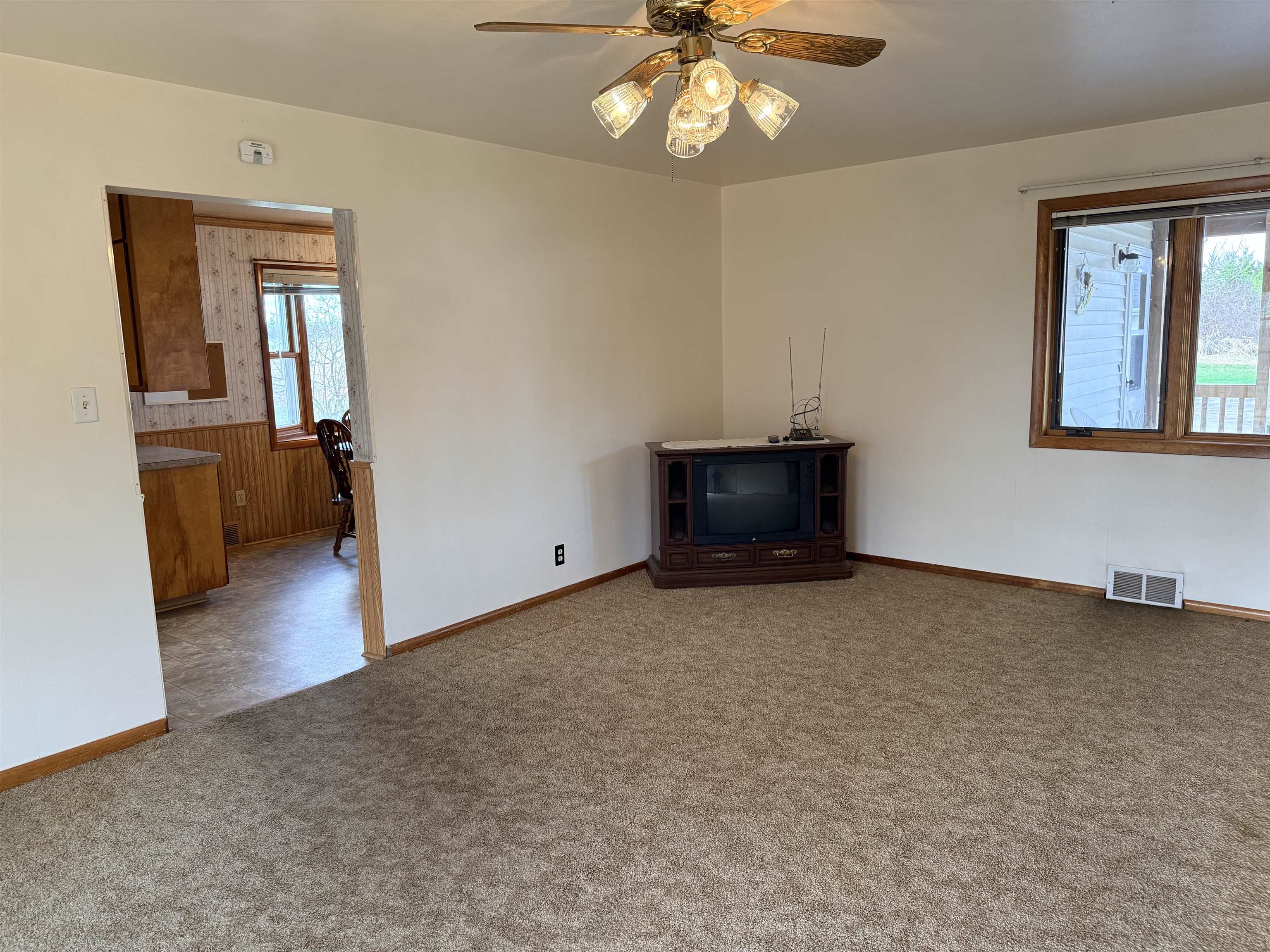 159810 LITTLE CAIN ROAD, Wausau, Wisconsin 54403, 3 Bedrooms Bedrooms, ,1 BathroomBathrooms,Residential,For Sale,159810 LITTLE CAIN ROAD,22601538