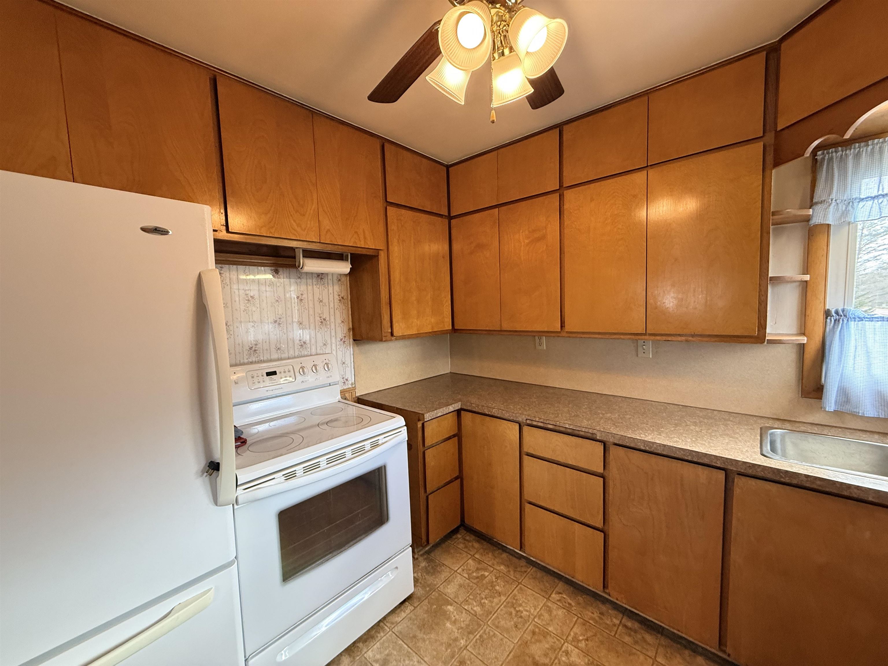 159810 LITTLE CAIN ROAD, Wausau, Wisconsin 54403, 3 Bedrooms Bedrooms, ,1 BathroomBathrooms,Residential,For Sale,159810 LITTLE CAIN ROAD,22601538