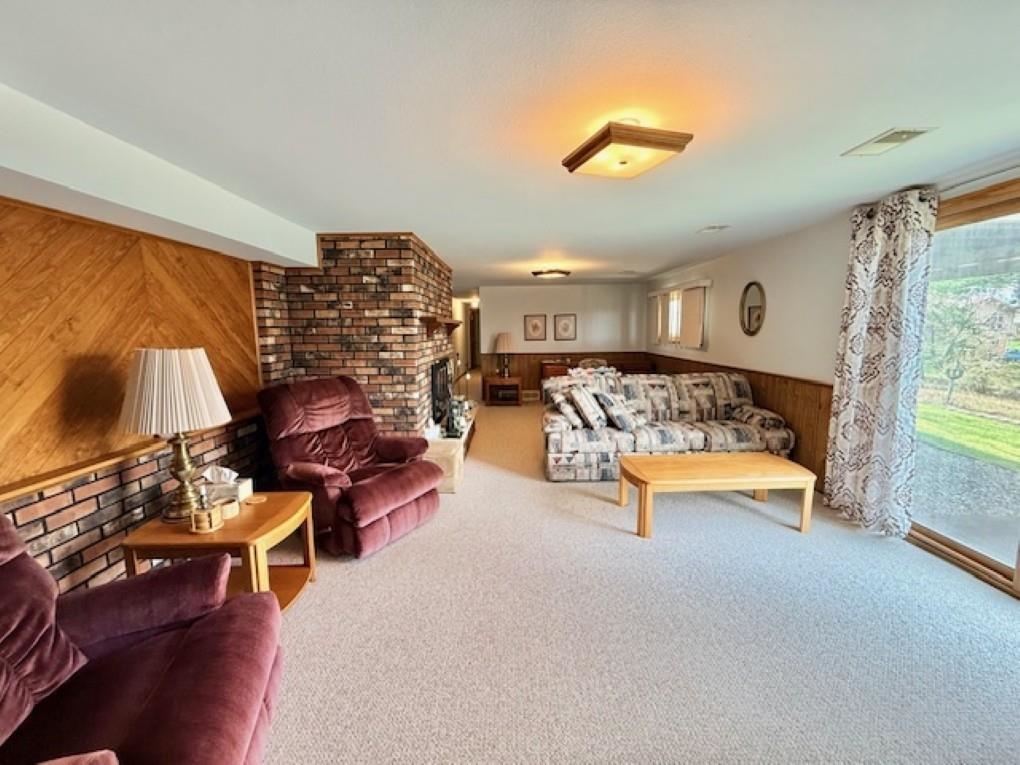 1225 SUNSET DRIVE, Wausau, Wisconsin 54401, 5 Bedrooms Bedrooms, ,2 BathroomsBathrooms,Residential,For Sale,1225 SUNSET DRIVE,22601539