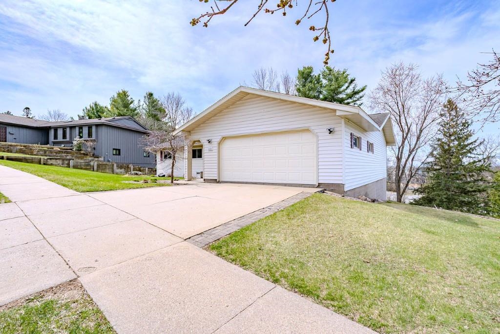 1225 SUNSET DRIVE, Wausau, Wisconsin 54401, 5 Bedrooms Bedrooms, ,2 BathroomsBathrooms,Residential,For Sale,1225 SUNSET DRIVE,22601539