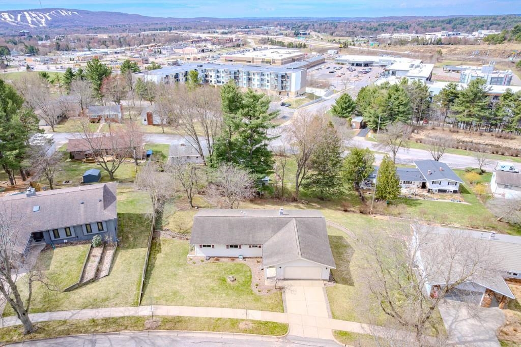 1225 SUNSET DRIVE, Wausau, Wisconsin 54401, 5 Bedrooms Bedrooms, ,2 BathroomsBathrooms,Residential,For Sale,1225 SUNSET DRIVE,22601539