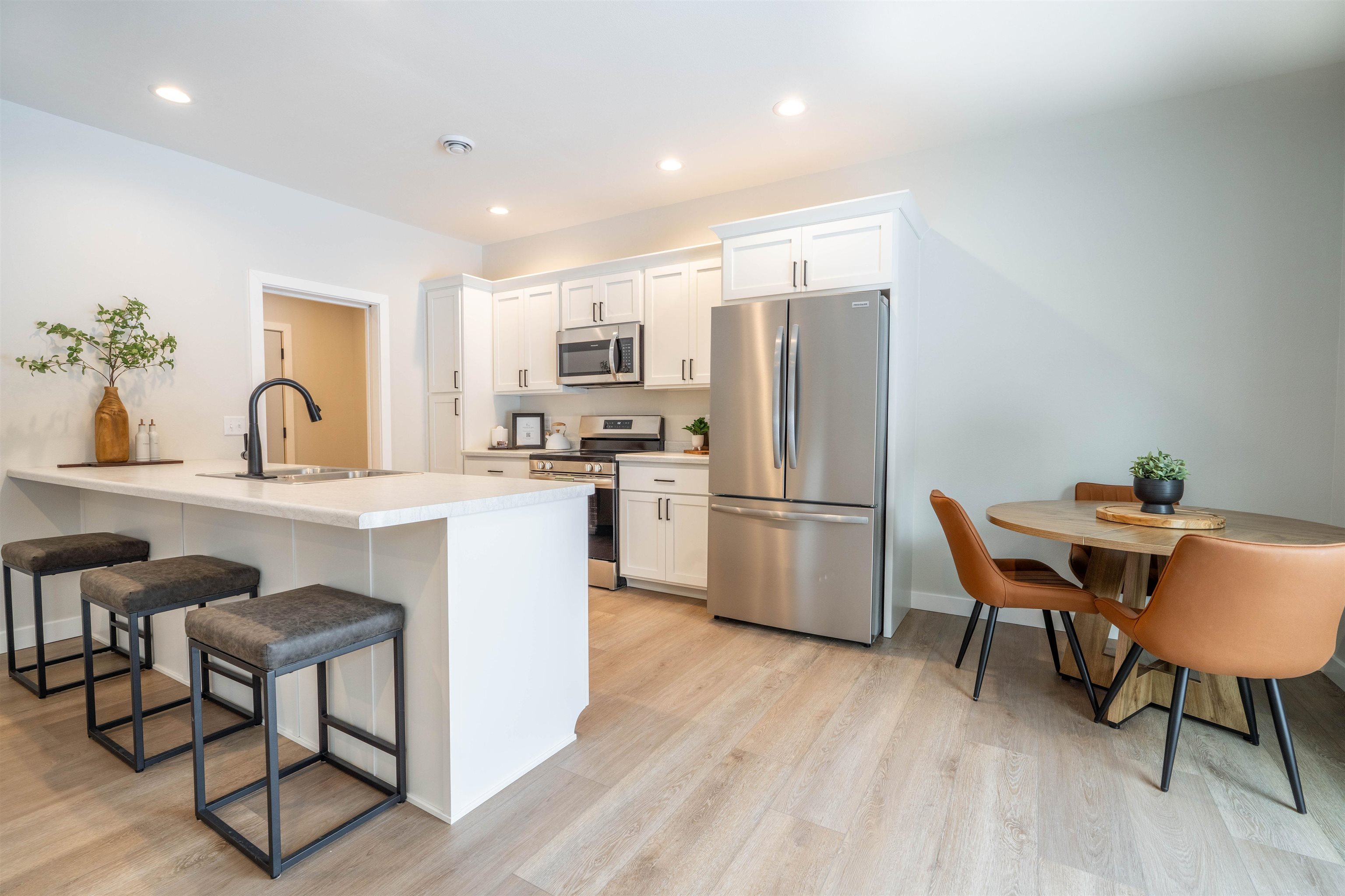 3306 BENNINGTON COURT, Plover, Wisconsin 54467, 2 Bedrooms Bedrooms, ,2 BathroomsBathrooms,Residential,For Sale,3306 BENNINGTON COURT,22601540