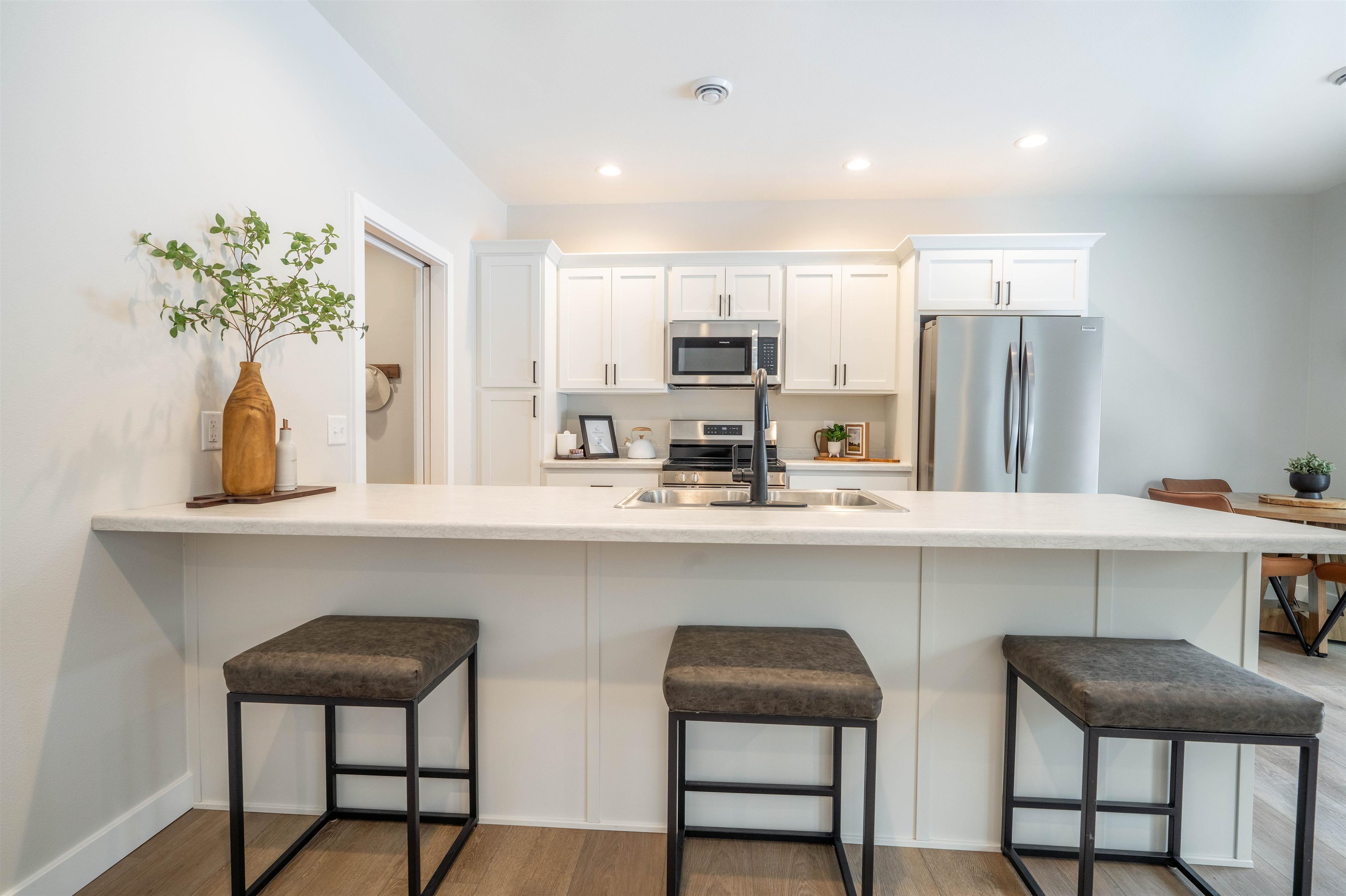 3306 BENNINGTON COURT, Plover, Wisconsin 54467, 2 Bedrooms Bedrooms, ,2 BathroomsBathrooms,Residential,For Sale,3306 BENNINGTON COURT,22601540