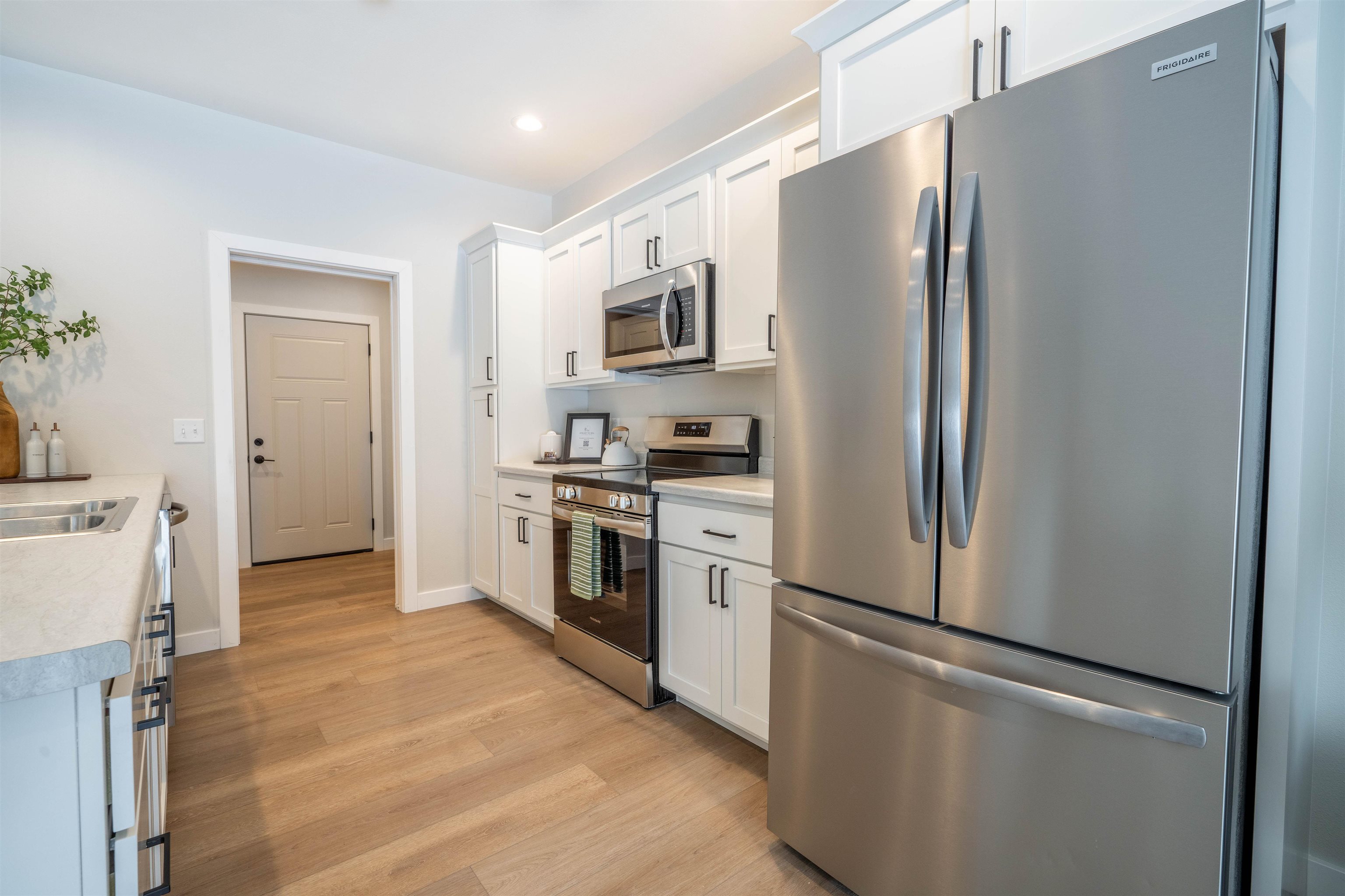 3306 BENNINGTON COURT, Plover, Wisconsin 54467, 2 Bedrooms Bedrooms, ,2 BathroomsBathrooms,Residential,For Sale,3306 BENNINGTON COURT,22601540