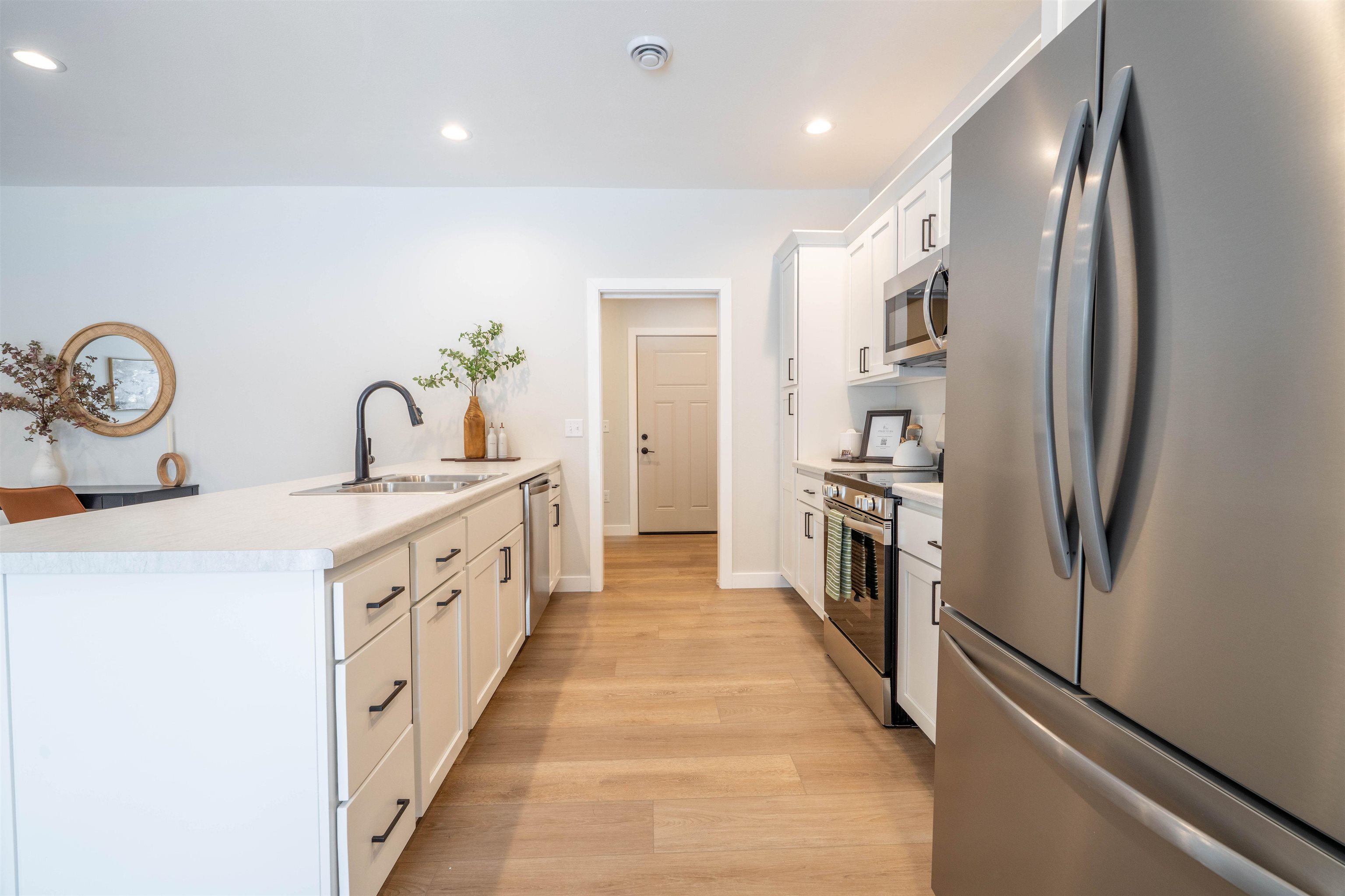 3306 BENNINGTON COURT, Plover, Wisconsin 54467, 2 Bedrooms Bedrooms, ,2 BathroomsBathrooms,Residential,For Sale,3306 BENNINGTON COURT,22601540