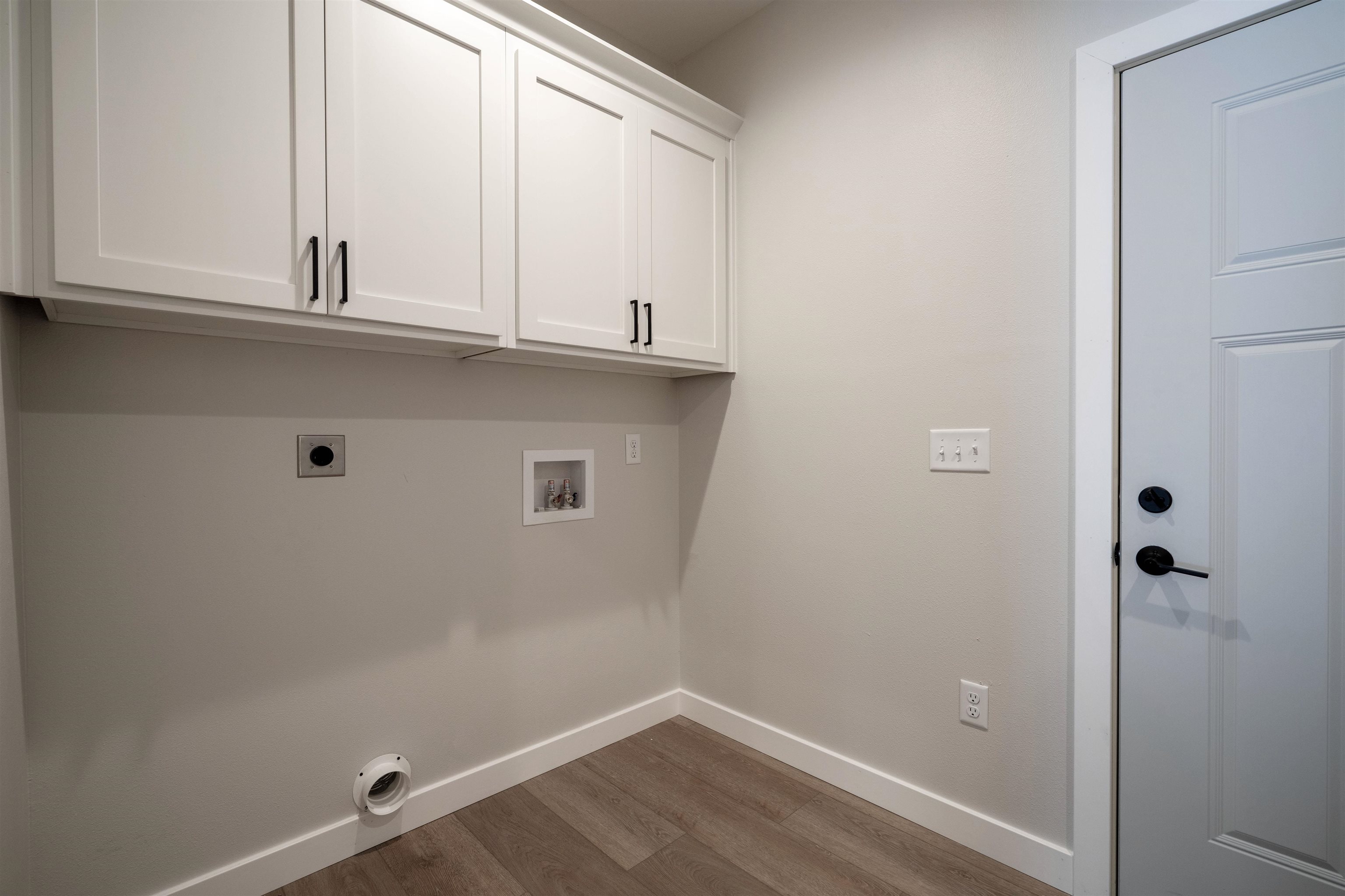 3306 BENNINGTON COURT, Plover, Wisconsin 54467, 2 Bedrooms Bedrooms, ,2 BathroomsBathrooms,Residential,For Sale,3306 BENNINGTON COURT,22601540