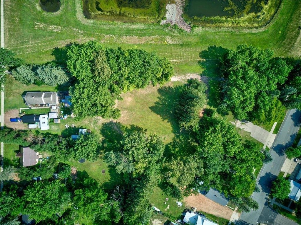 702 N CHESTNUT, Marshfield, Wisconsin 54449, ,Commercial/industrial,For Sale,702 N CHESTNUT,22601541