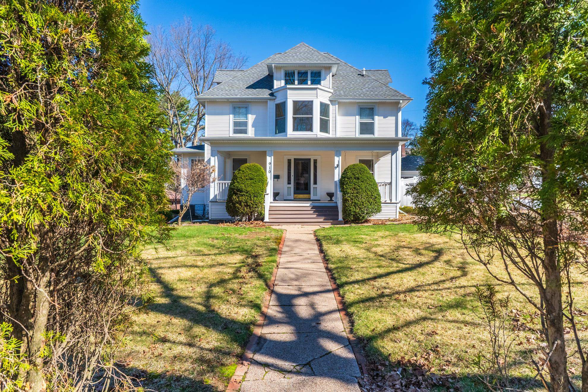 910 FULTON STREET, Wausau, Wisconsin 54403, 5 Bedrooms Bedrooms, ,2 BathroomsBathrooms,Residential,For Sale,910 FULTON STREET,22601542