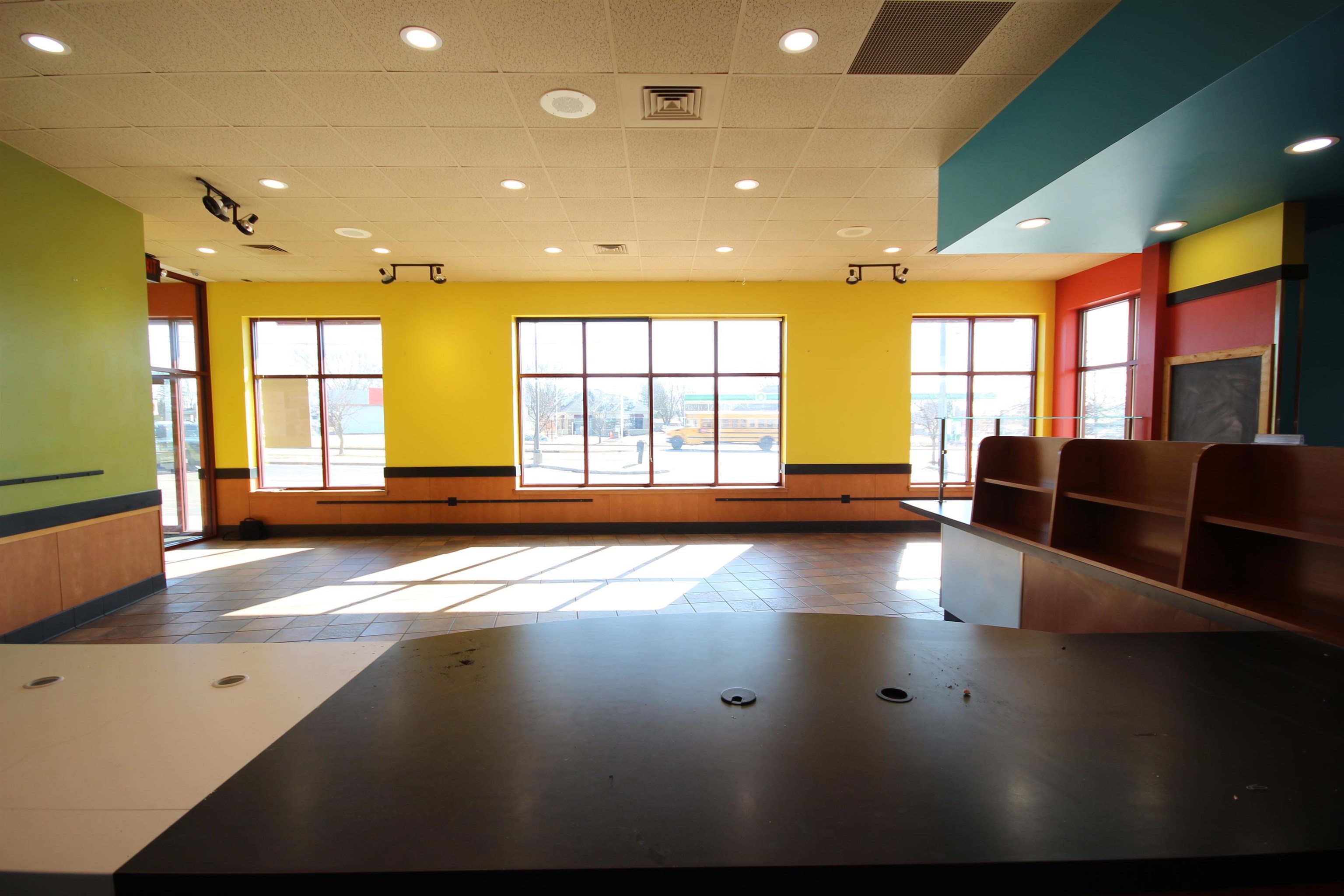 1710 N CENTRAL AVENUE, Marshfield, Wisconsin 54449, ,Commercial/industrial,For Rent,1710 N CENTRAL AVENUE,22601544