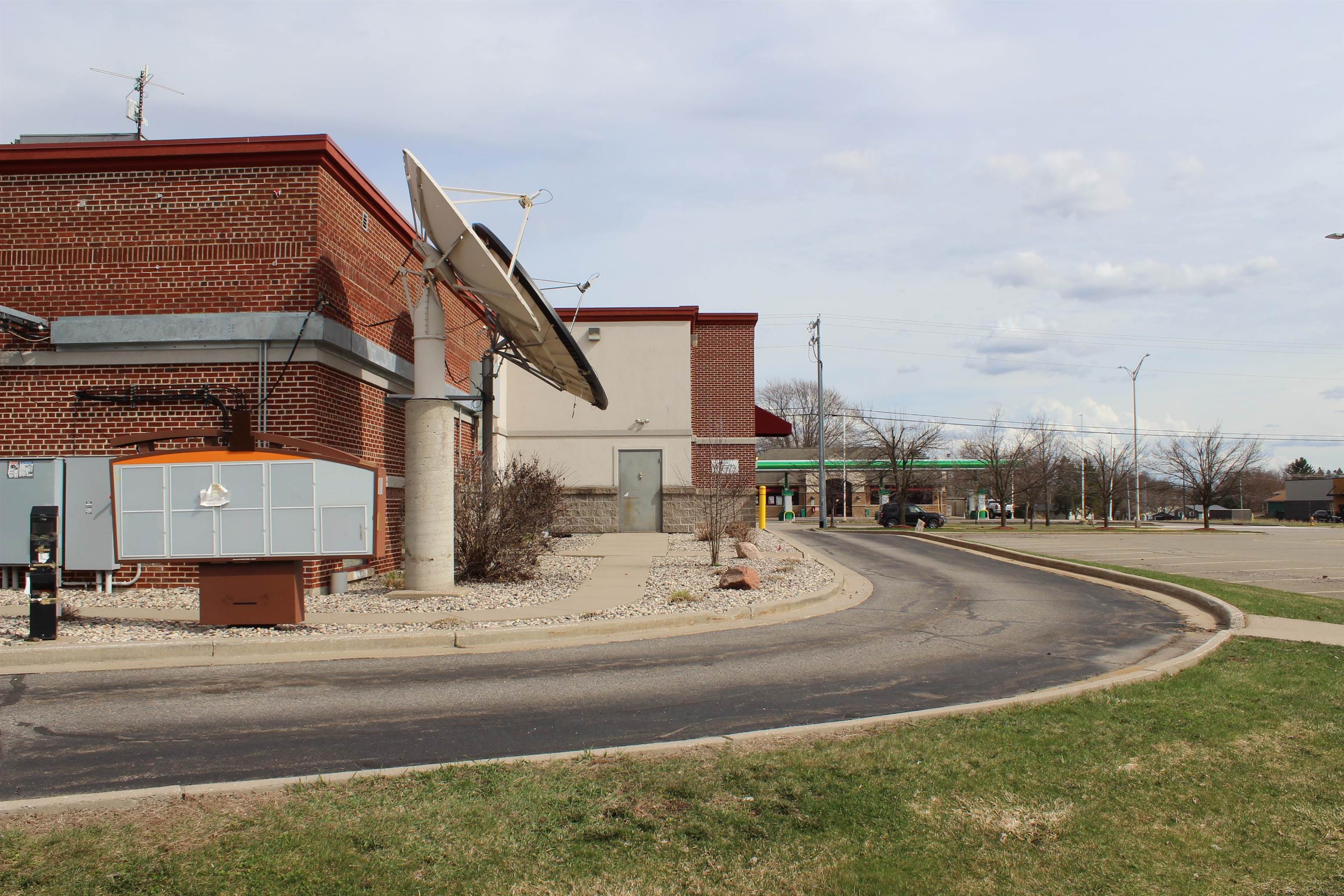 1710 N CENTRAL AVENUE, Marshfield, Wisconsin 54449, ,Commercial/industrial,For Rent,1710 N CENTRAL AVENUE,22601544