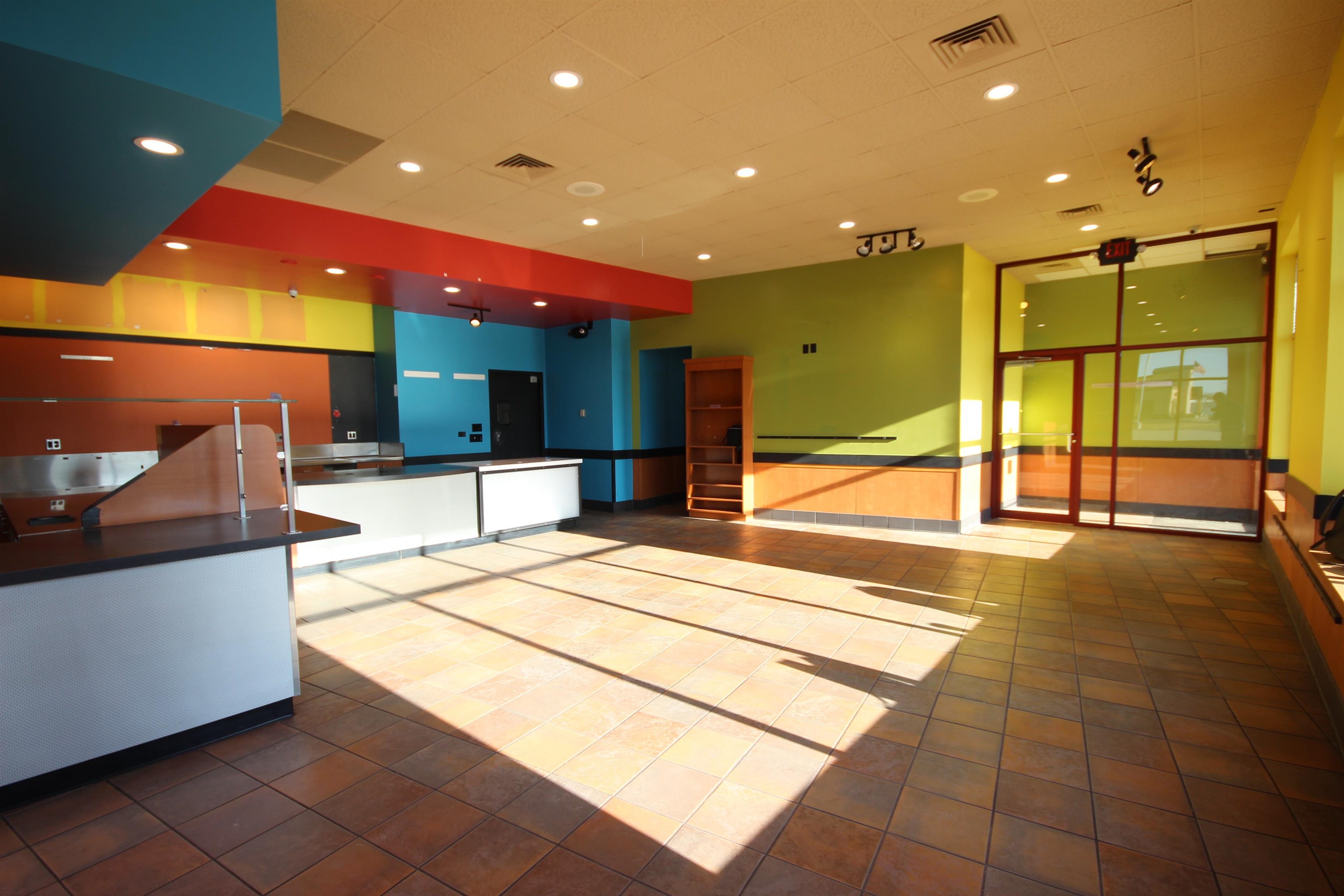 1710 N CENTRAL AVENUE, Marshfield, Wisconsin 54449, ,Commercial/industrial,For Rent,1710 N CENTRAL AVENUE,22601544