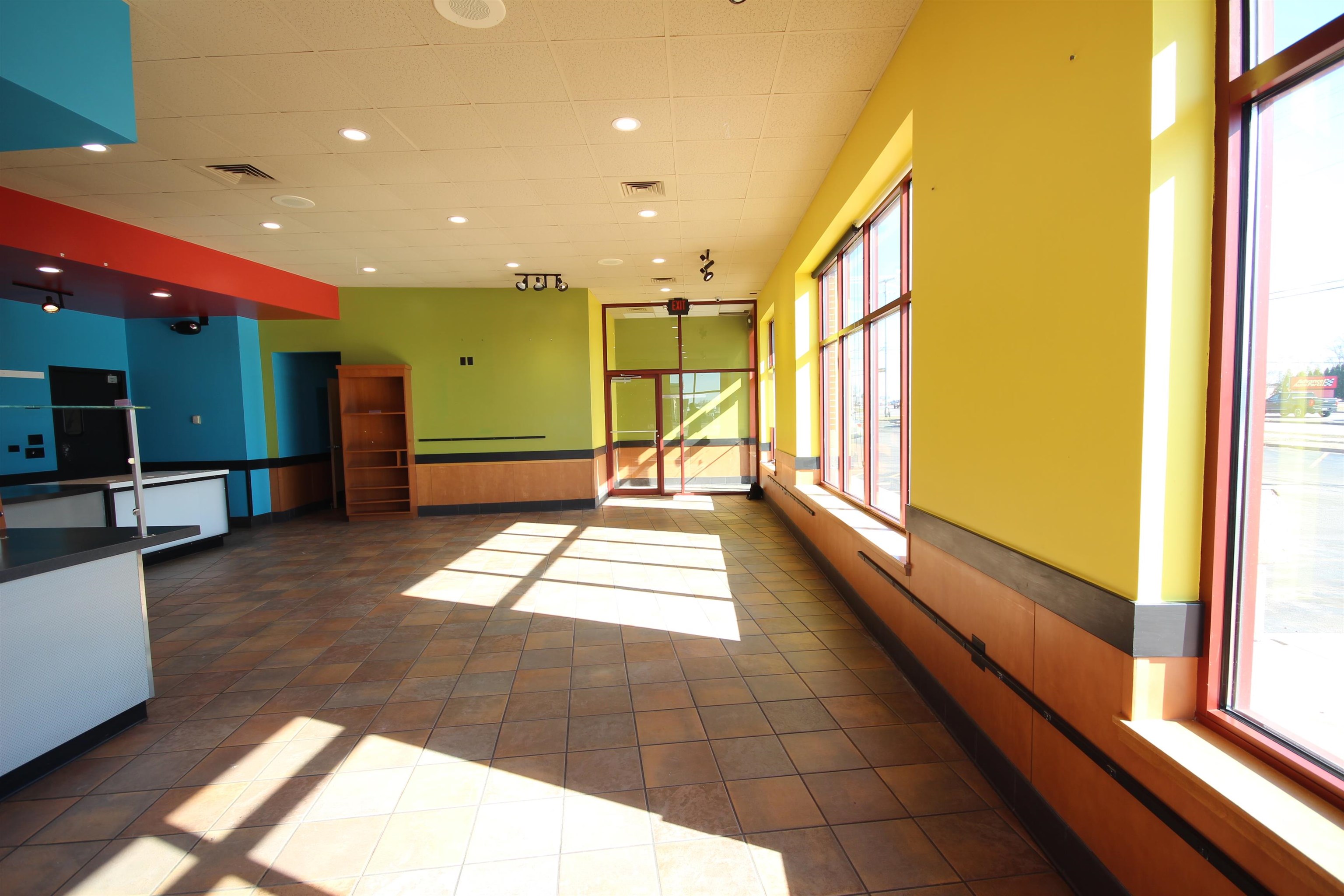 1710 N CENTRAL AVENUE, Marshfield, Wisconsin 54449, ,Commercial/industrial,For Rent,1710 N CENTRAL AVENUE,22601544