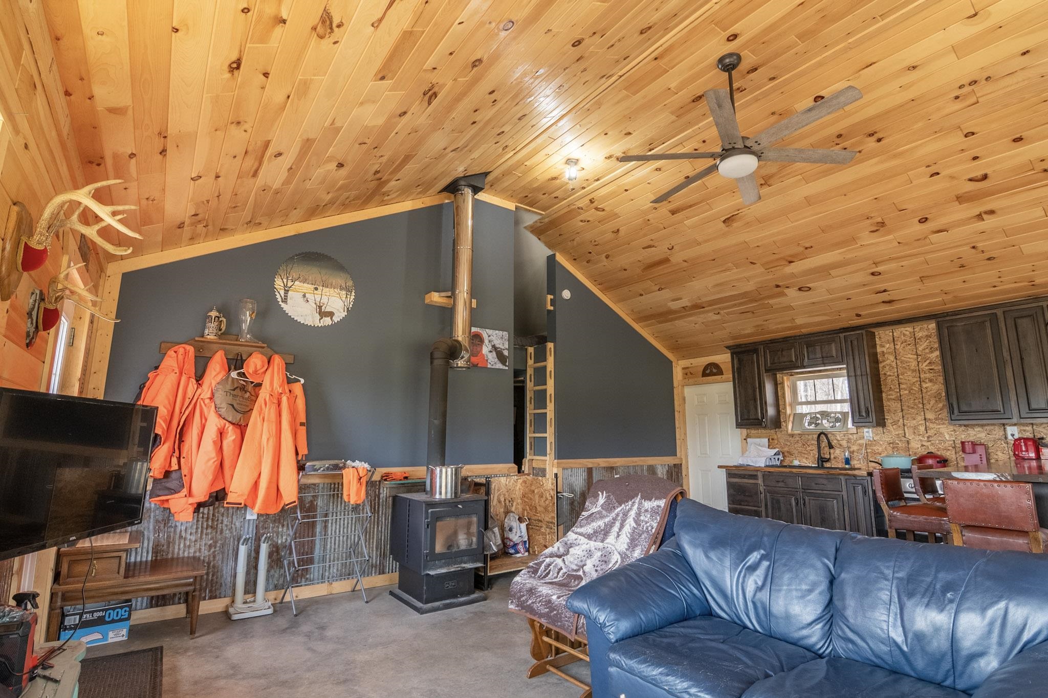 N4587 LUSTILA RD, Brantwood, Wisconsin 54513, 2 Bedrooms Bedrooms, ,1 BathroomBathrooms,Residential,For Sale,N4587 LUSTILA RD,22601546