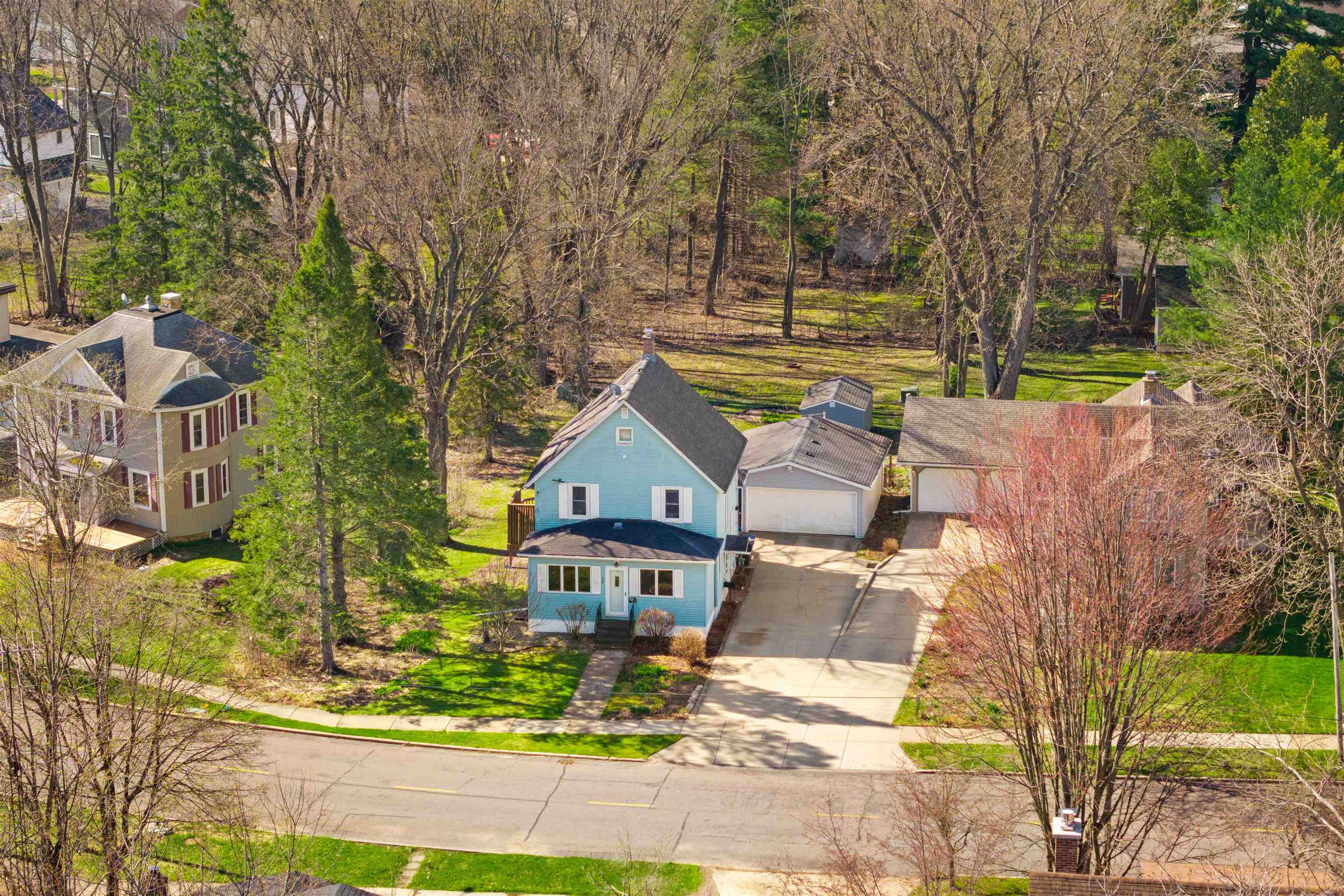 800 W 6TH STREET, Marshfield, Wisconsin 54449, 3 Bedrooms Bedrooms, ,1 BathroomBathrooms,Residential,For Sale,800 W 6TH STREET,22601549