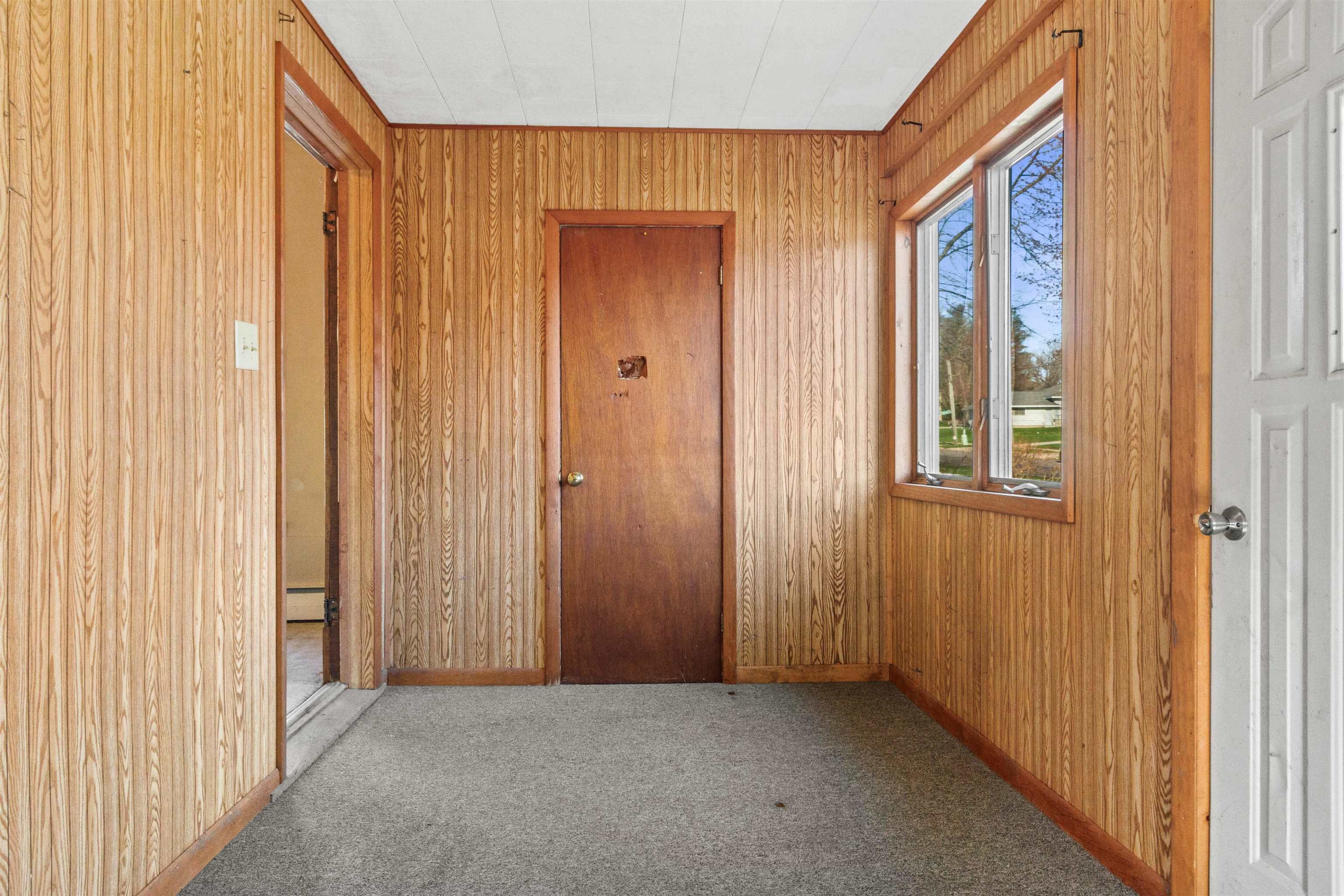 800 W 6TH STREET, Marshfield, Wisconsin 54449, 3 Bedrooms Bedrooms, ,1 BathroomBathrooms,Residential,For Sale,800 W 6TH STREET,22601549