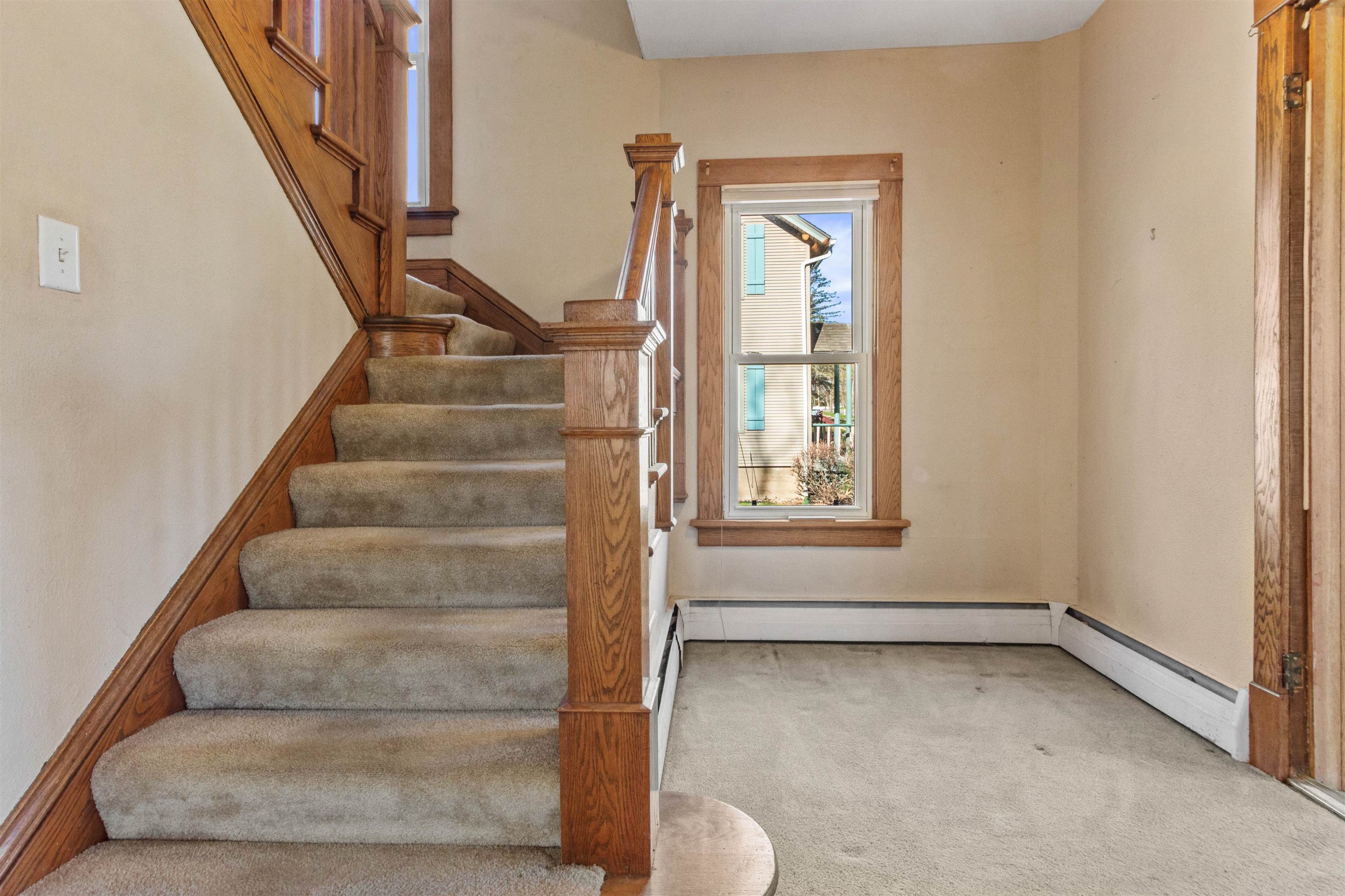 800 W 6TH STREET, Marshfield, Wisconsin 54449, 3 Bedrooms Bedrooms, ,1 BathroomBathrooms,Residential,For Sale,800 W 6TH STREET,22601549