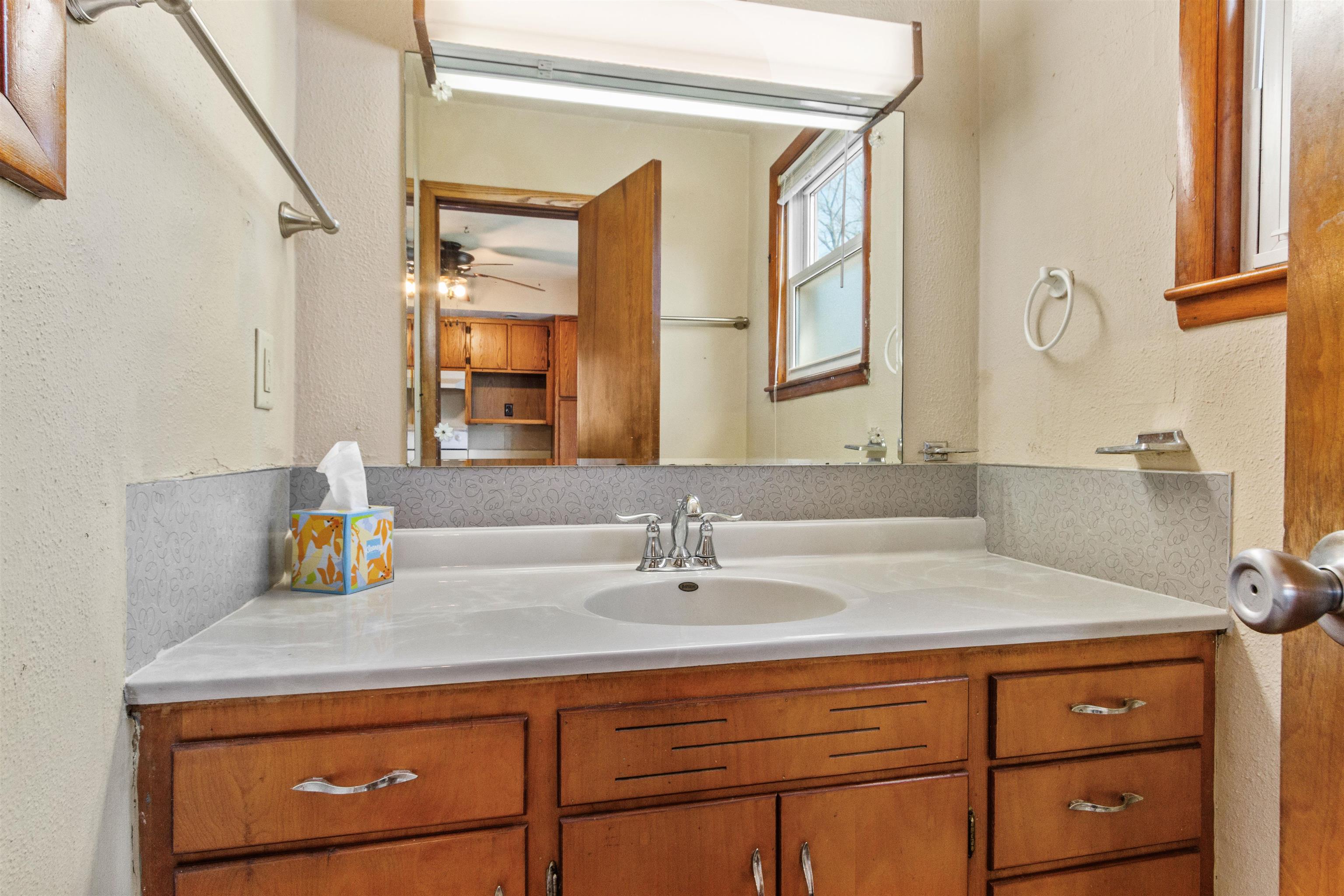 800 W 6TH STREET, Marshfield, Wisconsin 54449, 3 Bedrooms Bedrooms, ,1 BathroomBathrooms,Residential,For Sale,800 W 6TH STREET,22601549