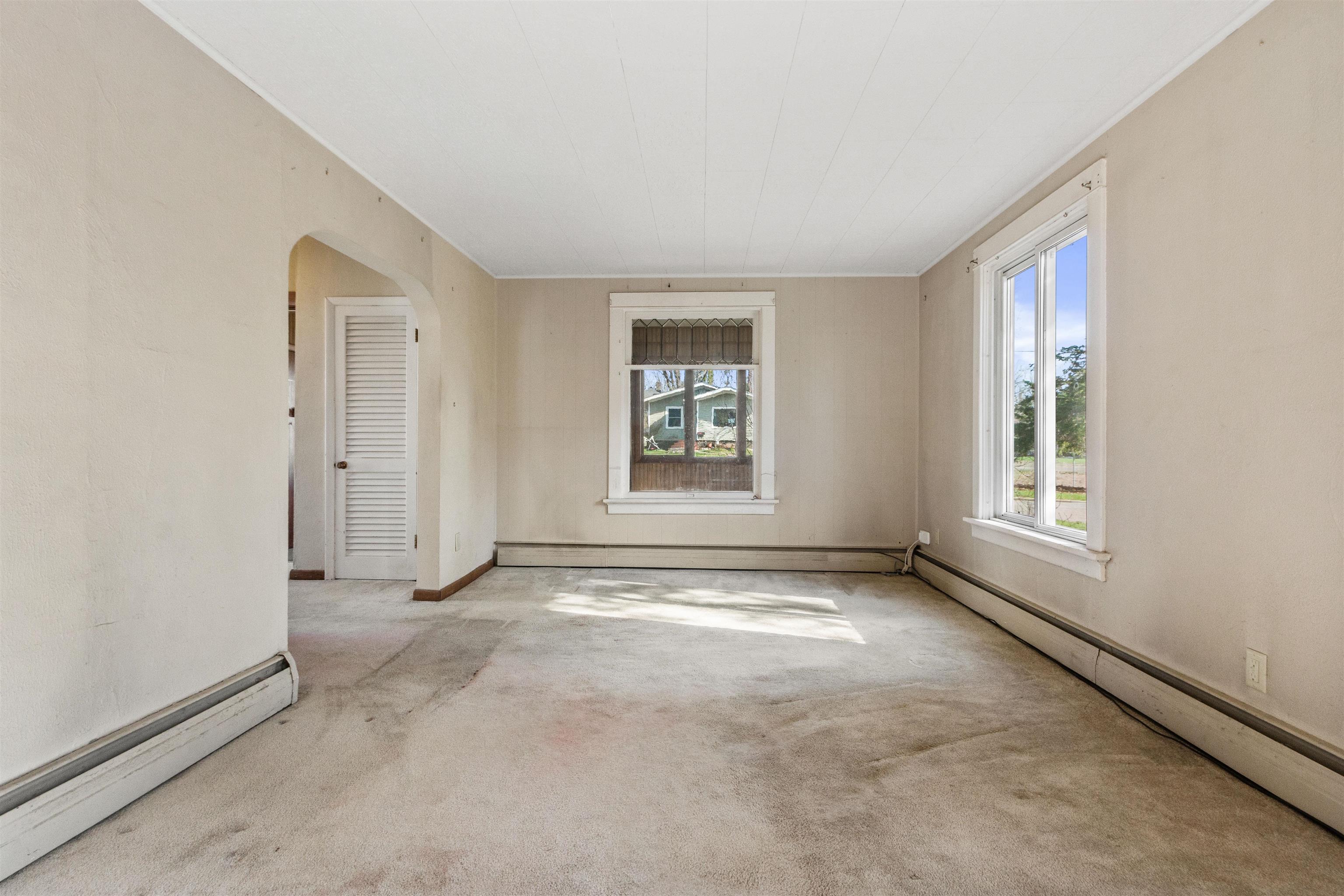 800 W 6TH STREET, Marshfield, Wisconsin 54449, 3 Bedrooms Bedrooms, ,1 BathroomBathrooms,Residential,For Sale,800 W 6TH STREET,22601549