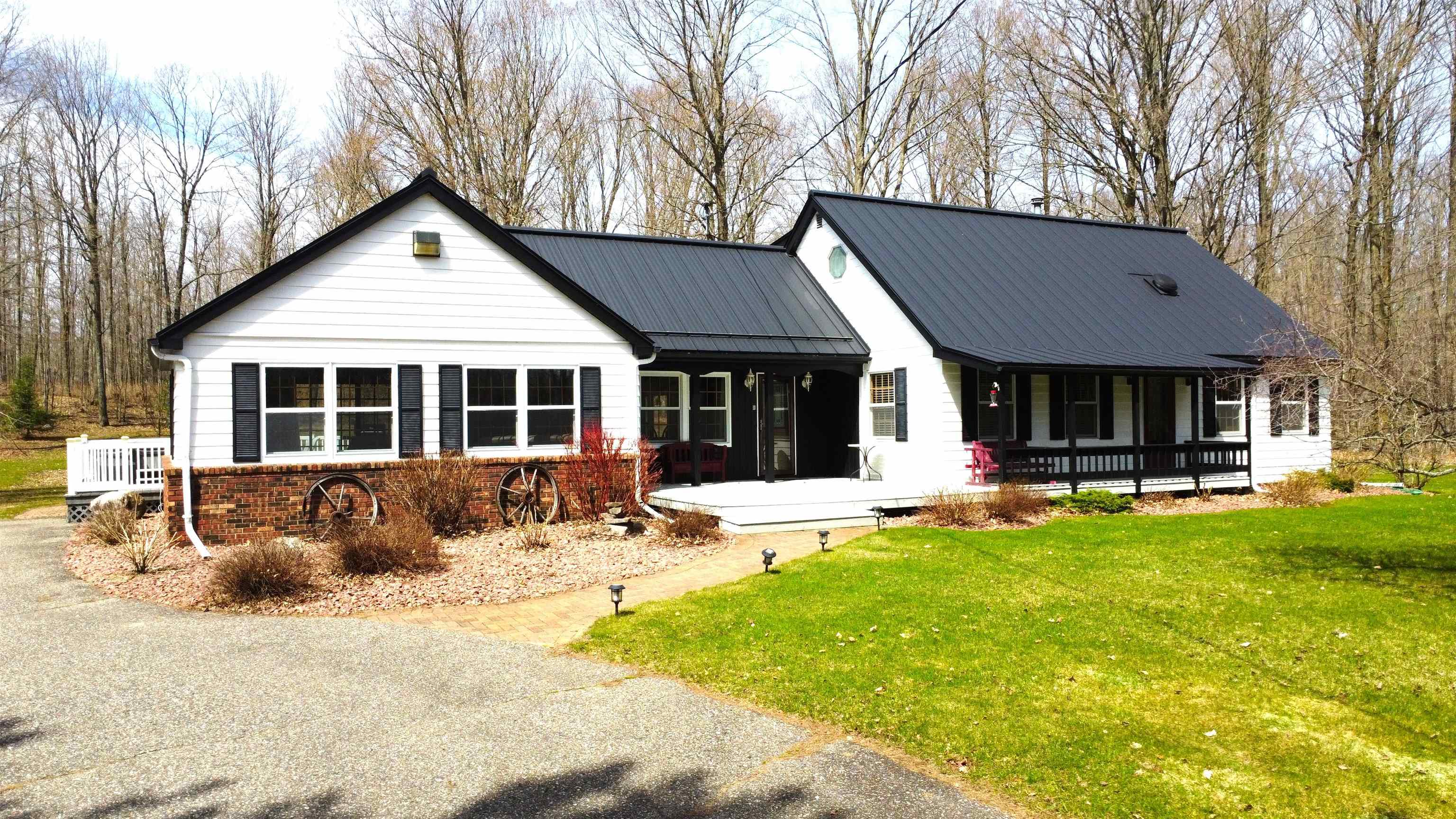 4373 AIRPORT ROAD, Crandon, Wisconsin 54520, 4 Bedrooms Bedrooms, ,2 BathroomsBathrooms,Residential,For Sale,4373 AIRPORT ROAD,22601550