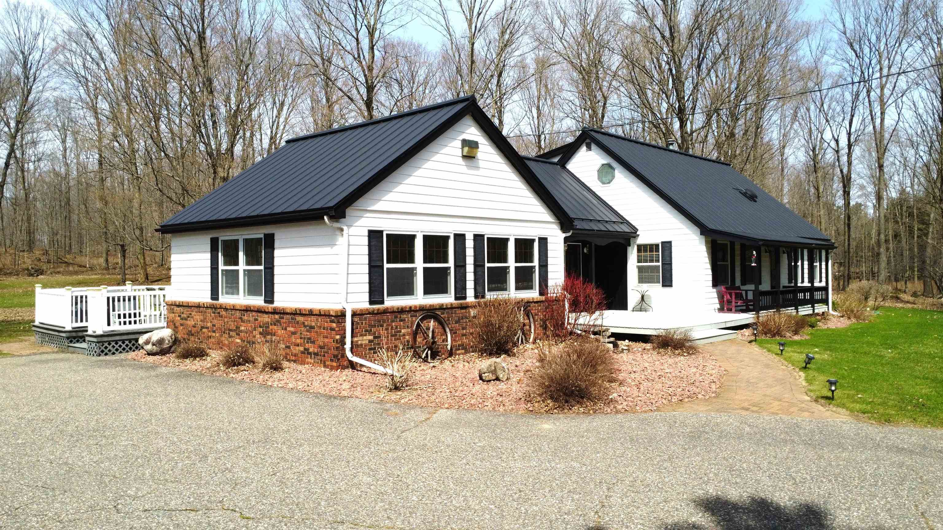 4373 AIRPORT ROAD, Crandon, Wisconsin 54520, 4 Bedrooms Bedrooms, ,2 BathroomsBathrooms,Residential,For Sale,4373 AIRPORT ROAD,22601550