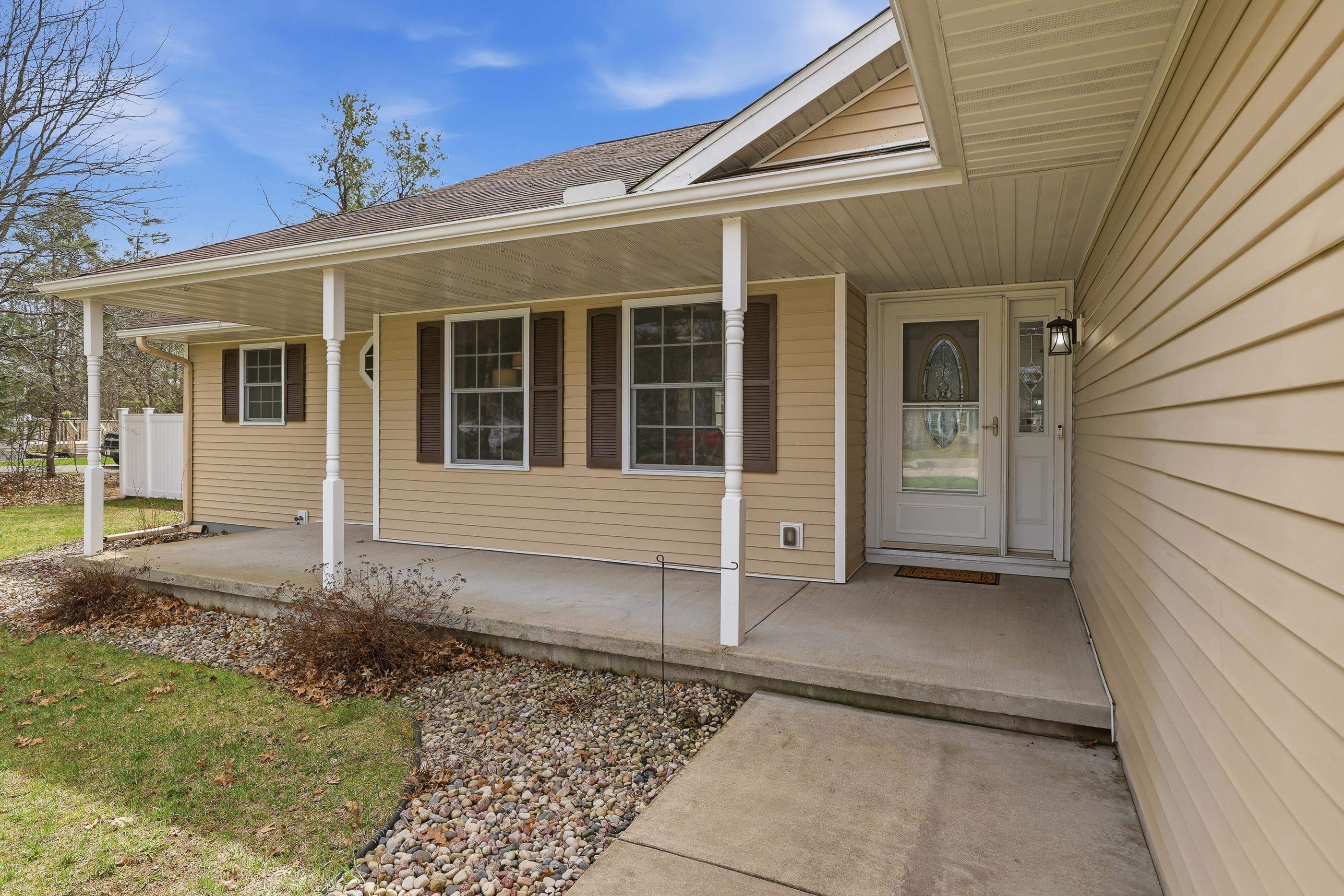 3200 MIRAGE CIRCLE, Plover, Wisconsin 54467, 4 Bedrooms Bedrooms, ,3 BathroomsBathrooms,Residential,For Sale,3200 MIRAGE CIRCLE,22601552