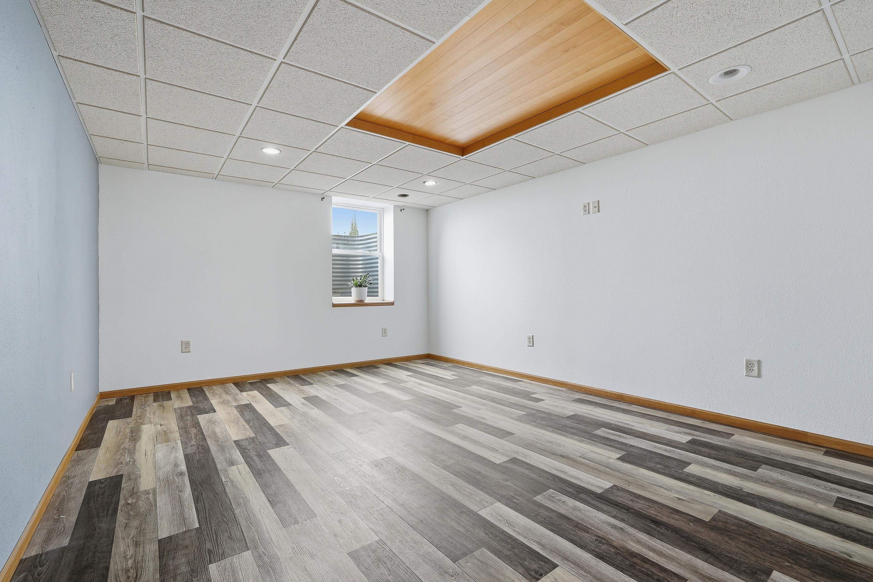 3200 MIRAGE CIRCLE, Plover, Wisconsin 54467, 4 Bedrooms Bedrooms, ,3 BathroomsBathrooms,Residential,For Sale,3200 MIRAGE CIRCLE,22601552