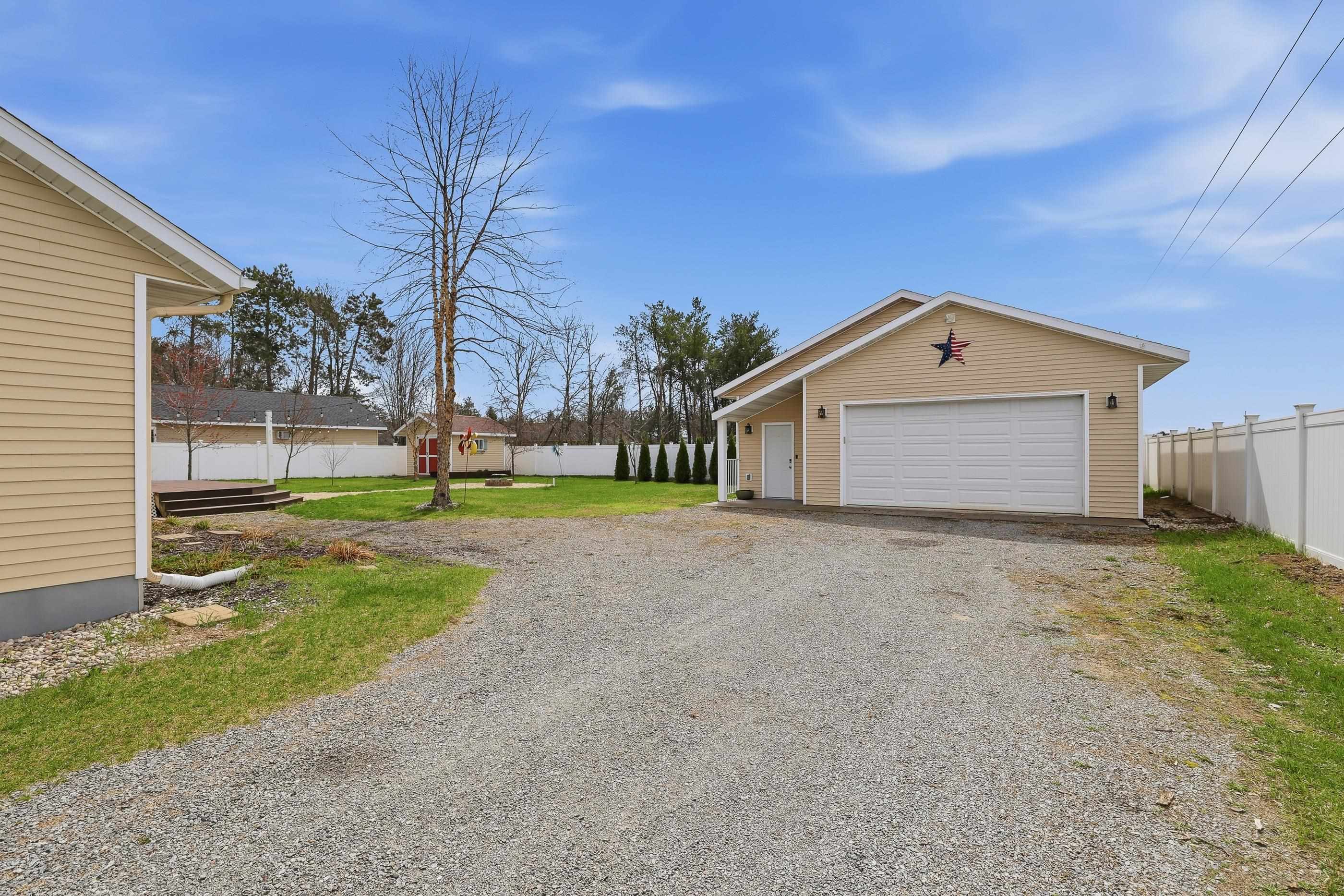 3200 MIRAGE CIRCLE, Plover, Wisconsin 54467, 4 Bedrooms Bedrooms, ,3 BathroomsBathrooms,Residential,For Sale,3200 MIRAGE CIRCLE,22601552