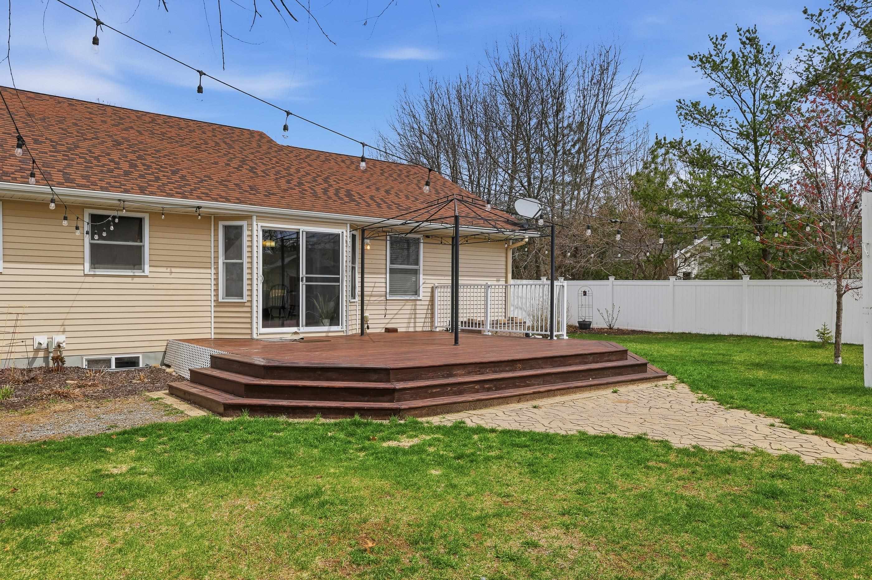 3200 MIRAGE CIRCLE, Plover, Wisconsin 54467, 4 Bedrooms Bedrooms, ,3 BathroomsBathrooms,Residential,For Sale,3200 MIRAGE CIRCLE,22601552