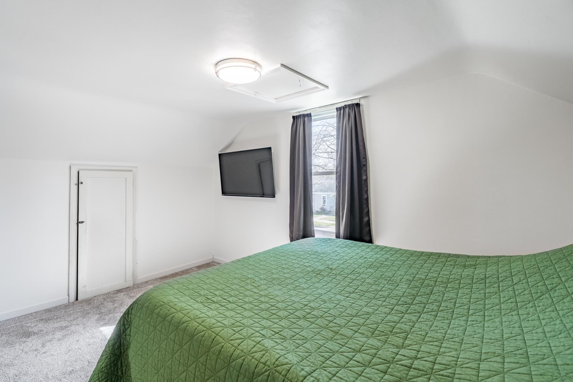 1002 N 9TH AVENUE, Wausau, Wisconsin 54401, 2 Bedrooms Bedrooms, ,1 BathroomBathrooms,Residential,For Sale,1002 N 9TH AVENUE,22601554