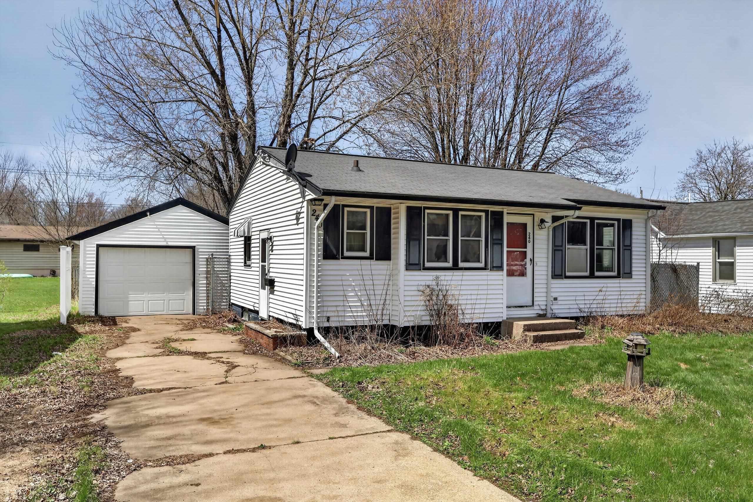 240 20TH AVENUE SOUTH, Wisconsin Rapids, Wisconsin 54495, 1 Bedroom Bedrooms, ,1 BathroomBathrooms,Residential,For Sale,240 20TH AVENUE SOUTH,22601555