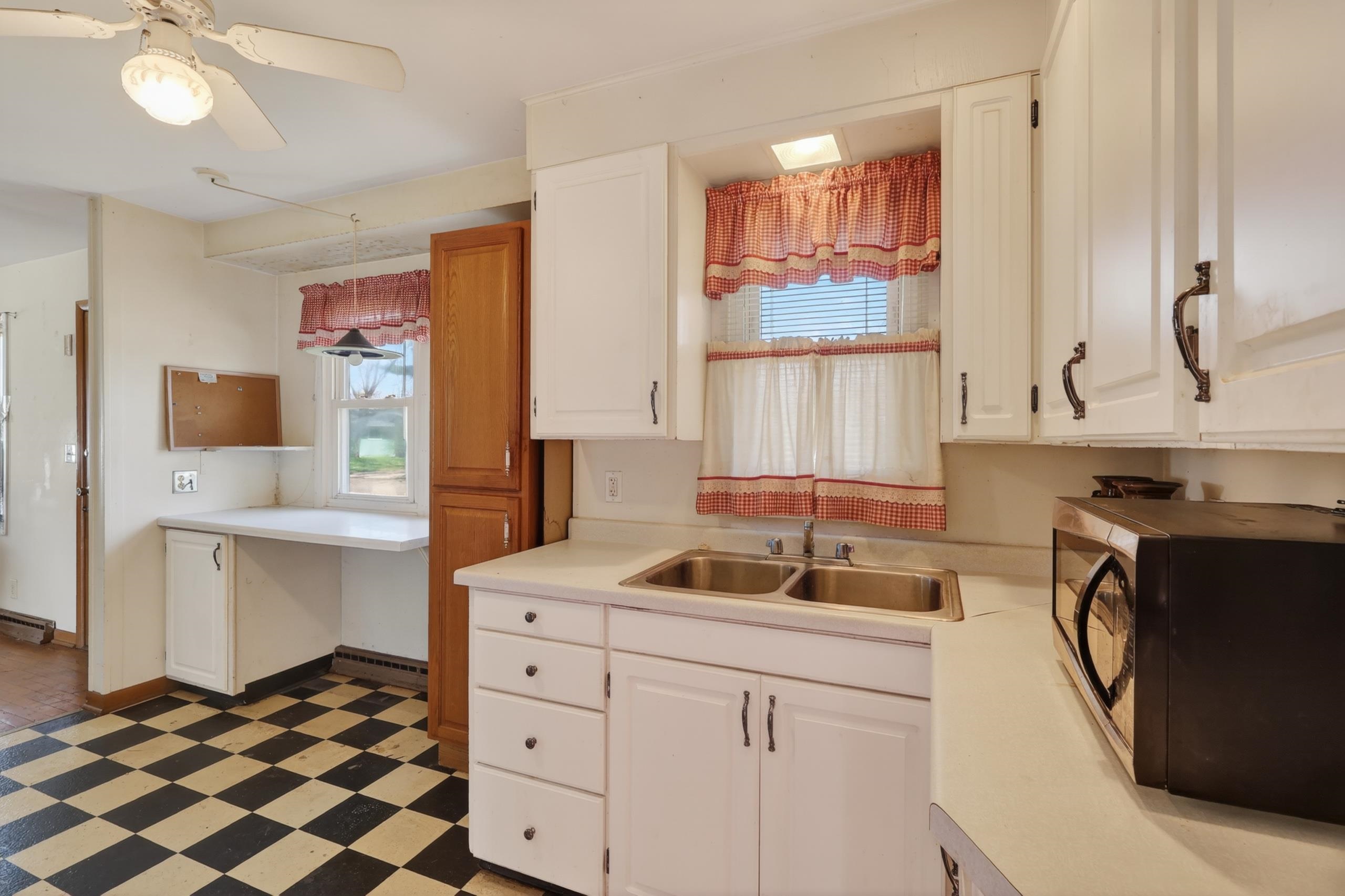 240 20TH AVENUE SOUTH, Wisconsin Rapids, Wisconsin 54495, 1 Bedroom Bedrooms, ,1 BathroomBathrooms,Residential,For Sale,240 20TH AVENUE SOUTH,22601555