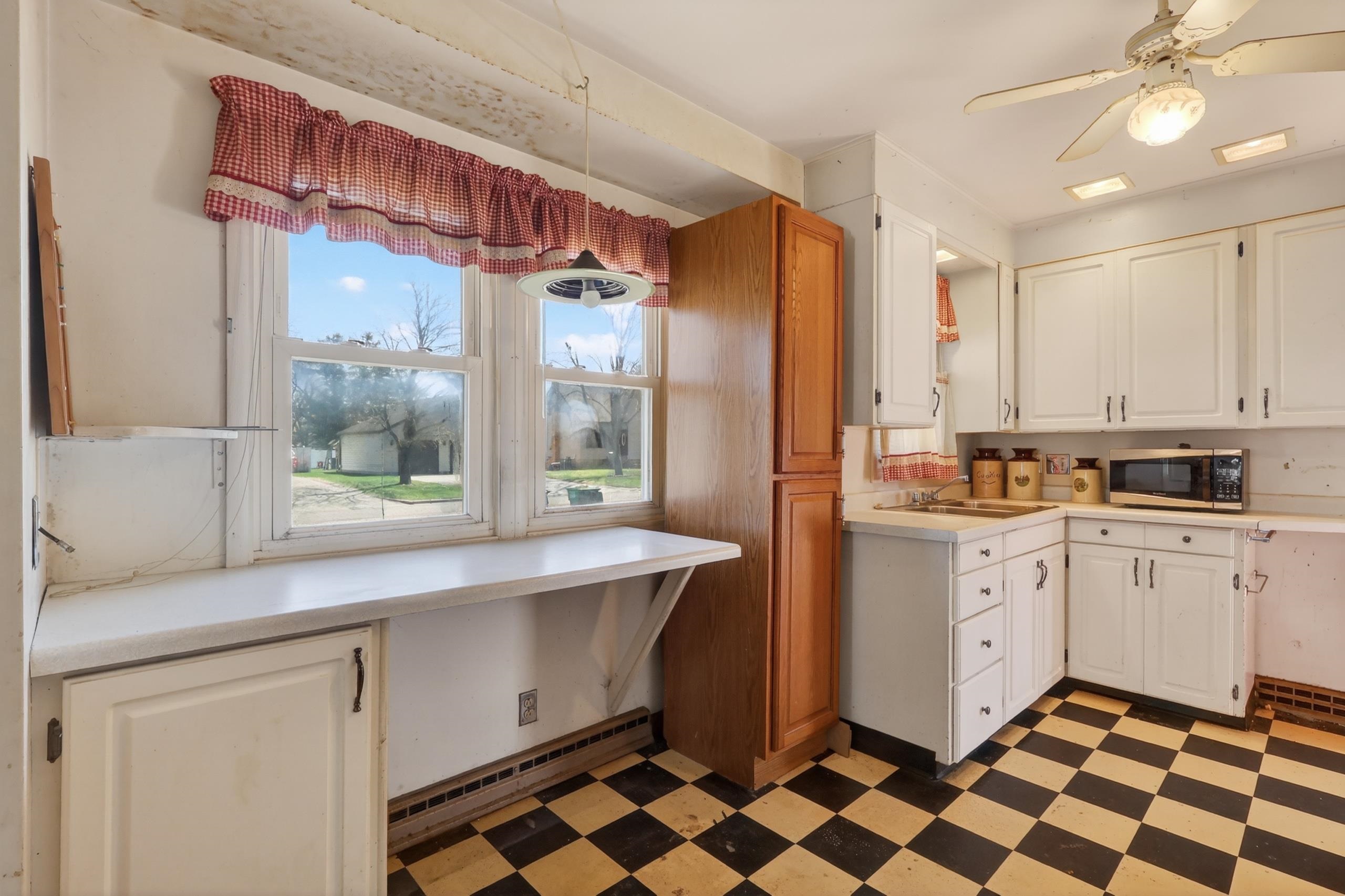 240 20TH AVENUE SOUTH, Wisconsin Rapids, Wisconsin 54495, 1 Bedroom Bedrooms, ,1 BathroomBathrooms,Residential,For Sale,240 20TH AVENUE SOUTH,22601555