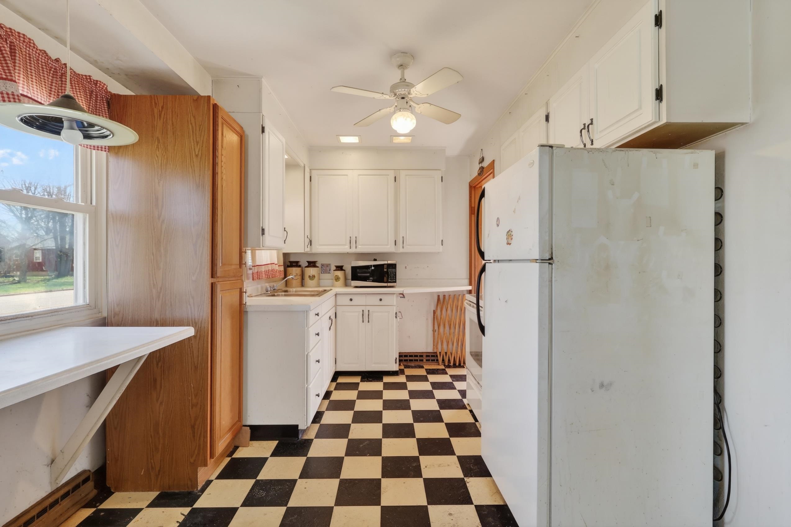 240 20TH AVENUE SOUTH, Wisconsin Rapids, Wisconsin 54495, 1 Bedroom Bedrooms, ,1 BathroomBathrooms,Residential,For Sale,240 20TH AVENUE SOUTH,22601555