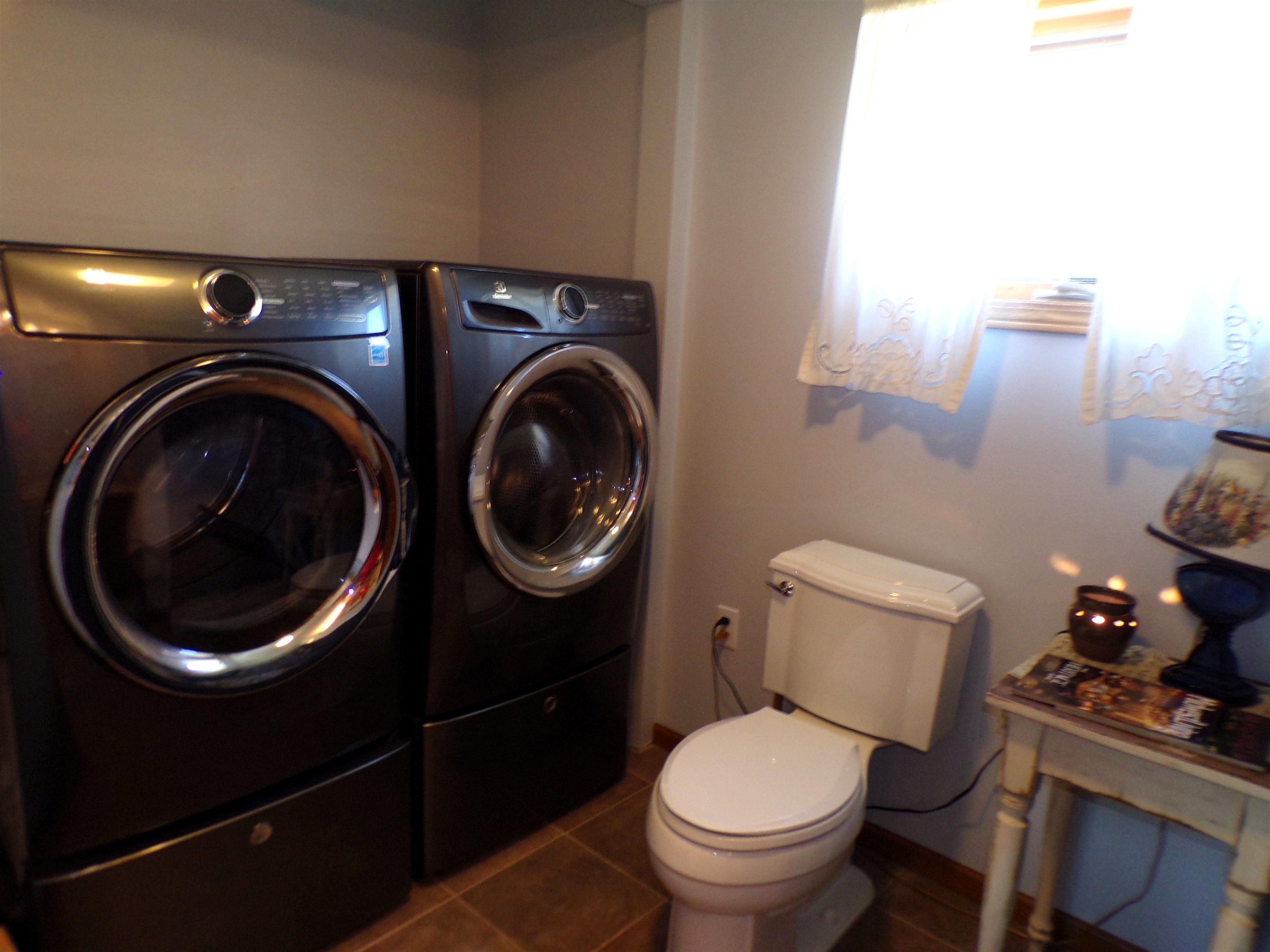 118 N CROCKER AVENUE, Greenwood, Wisconsin 54437, 3 Bedrooms Bedrooms, ,2 BathroomsBathrooms,Residential,For Sale,118 N CROCKER AVENUE,22601558