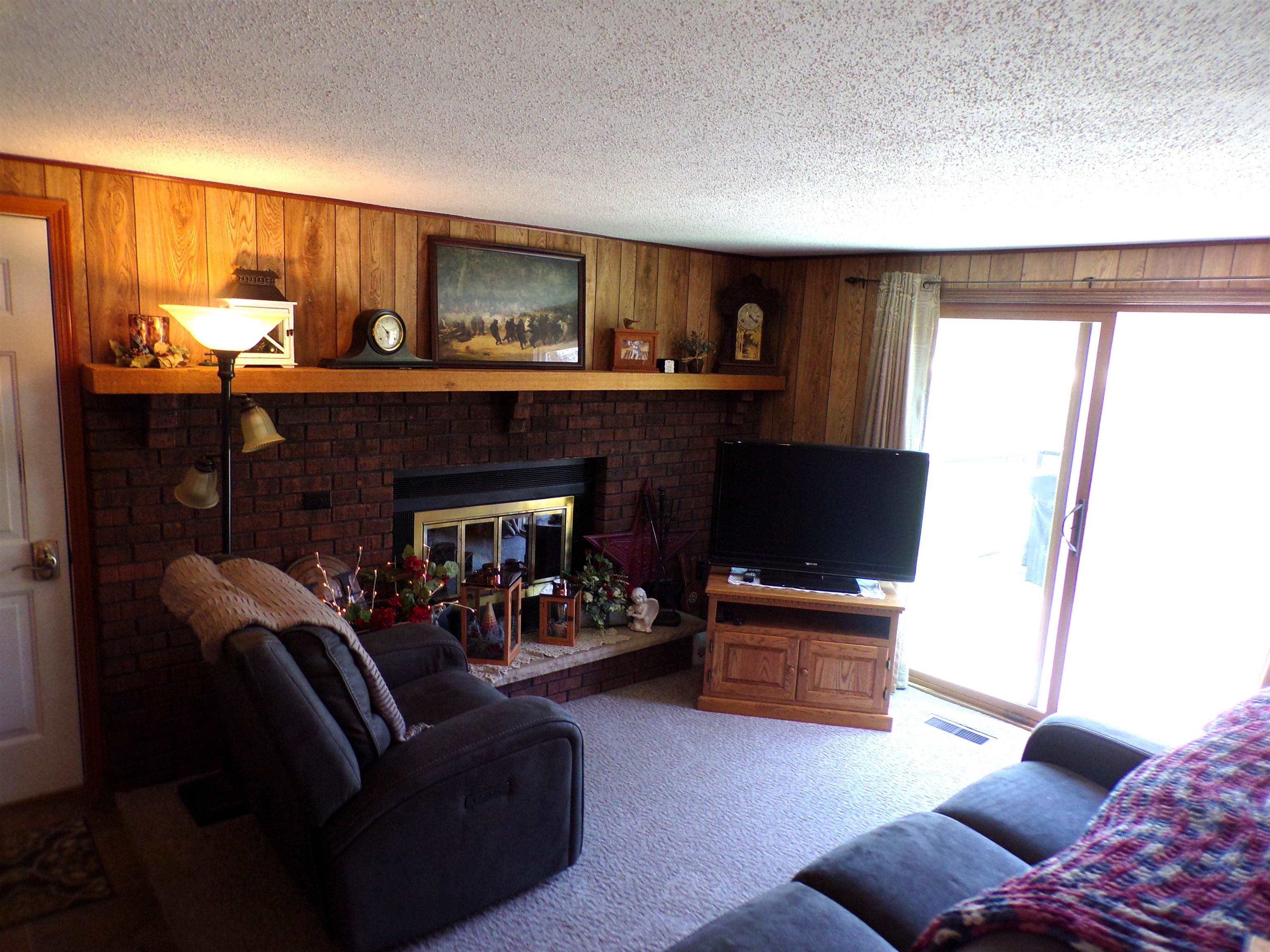 118 N CROCKER AVENUE, Greenwood, Wisconsin 54437, 3 Bedrooms Bedrooms, ,2 BathroomsBathrooms,Residential,For Sale,118 N CROCKER AVENUE,22601558