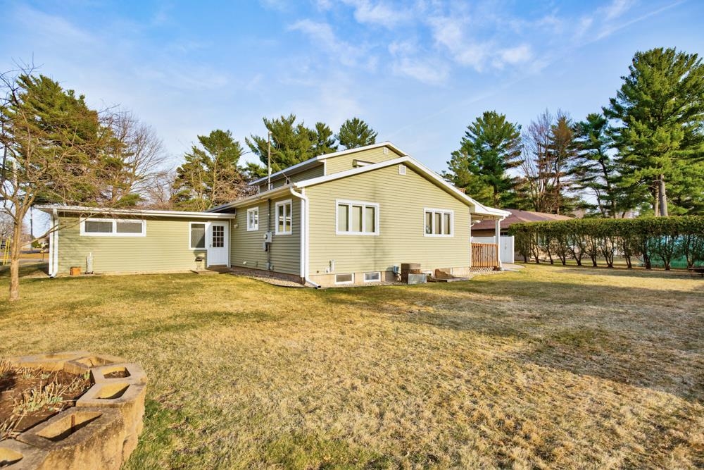 2910 5TH STREET SOUTH, Wisconsin Rapids, Wisconsin 54494, 5 Bedrooms Bedrooms, ,3 BathroomsBathrooms,Residential,For Sale,2910 5TH STREET SOUTH,22601563