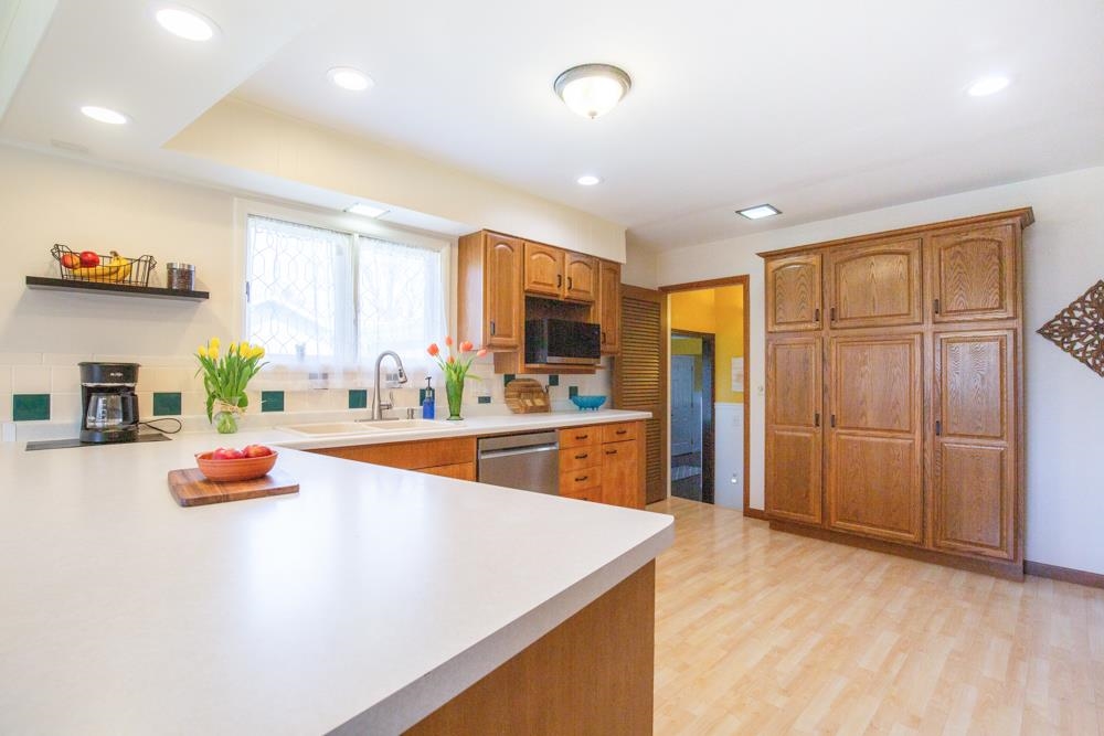 2910 5TH STREET SOUTH, Wisconsin Rapids, Wisconsin 54494, 5 Bedrooms Bedrooms, ,3 BathroomsBathrooms,Residential,For Sale,2910 5TH STREET SOUTH,22601563