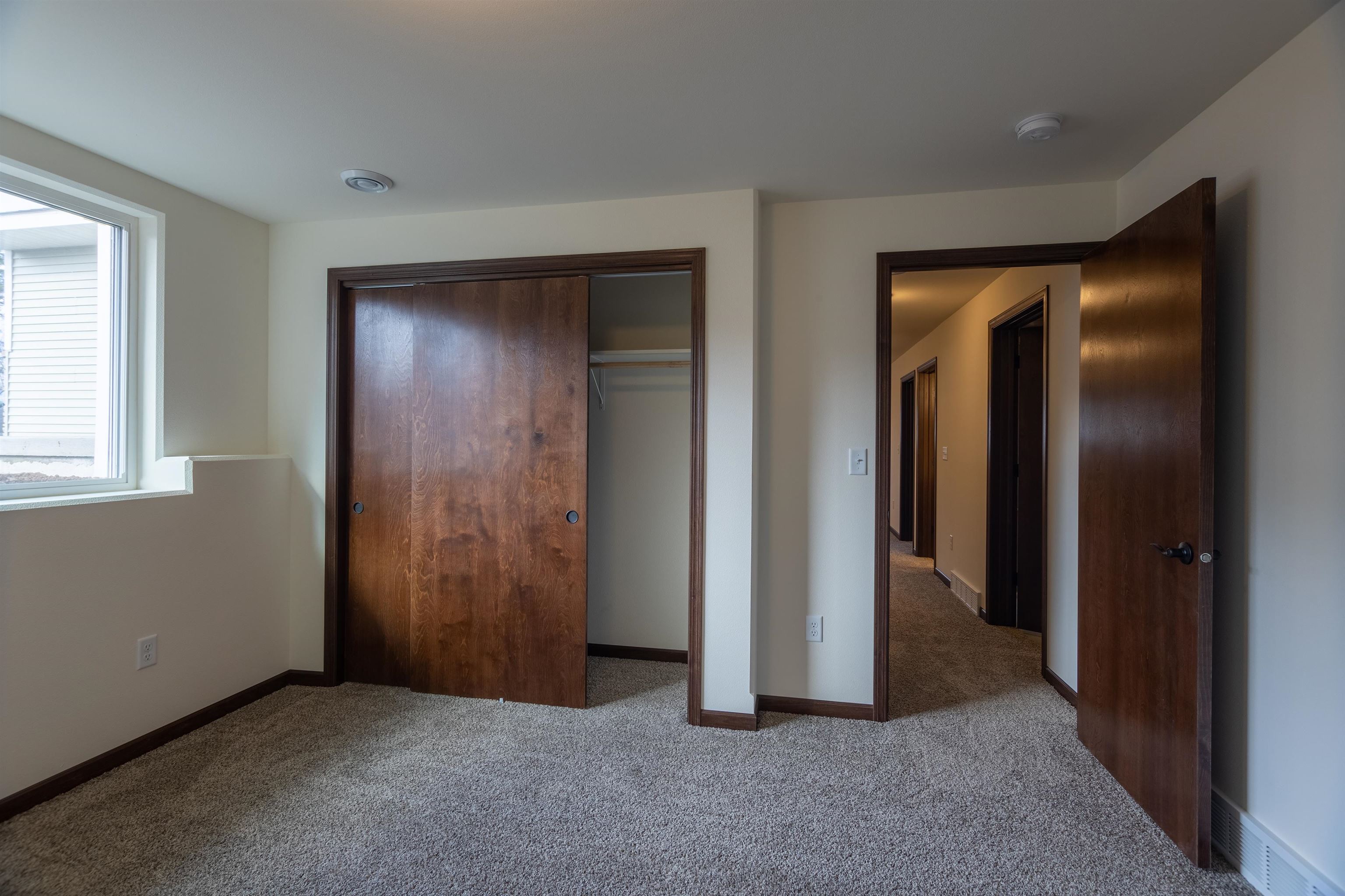 2204 S COTTONWOOD AVENUE, Marshfield, Wisconsin 54449, 3 Bedrooms Bedrooms, ,2 BathroomsBathrooms,Residential,For Sale,2204 S COTTONWOOD AVENUE,22601565