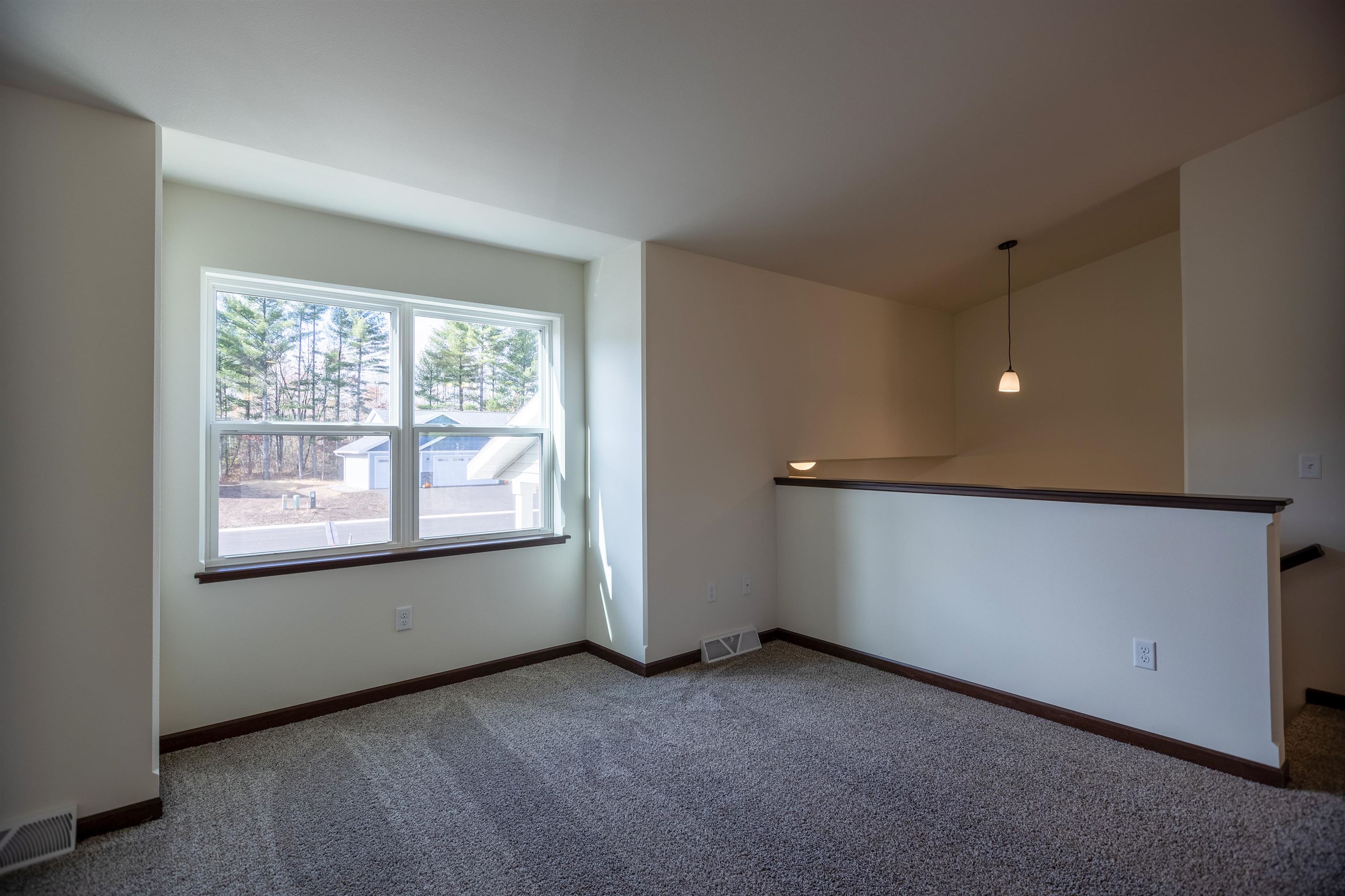 2204 S COTTONWOOD AVENUE, Marshfield, Wisconsin 54449, 3 Bedrooms Bedrooms, ,2 BathroomsBathrooms,Residential,For Sale,2204 S COTTONWOOD AVENUE,22601565