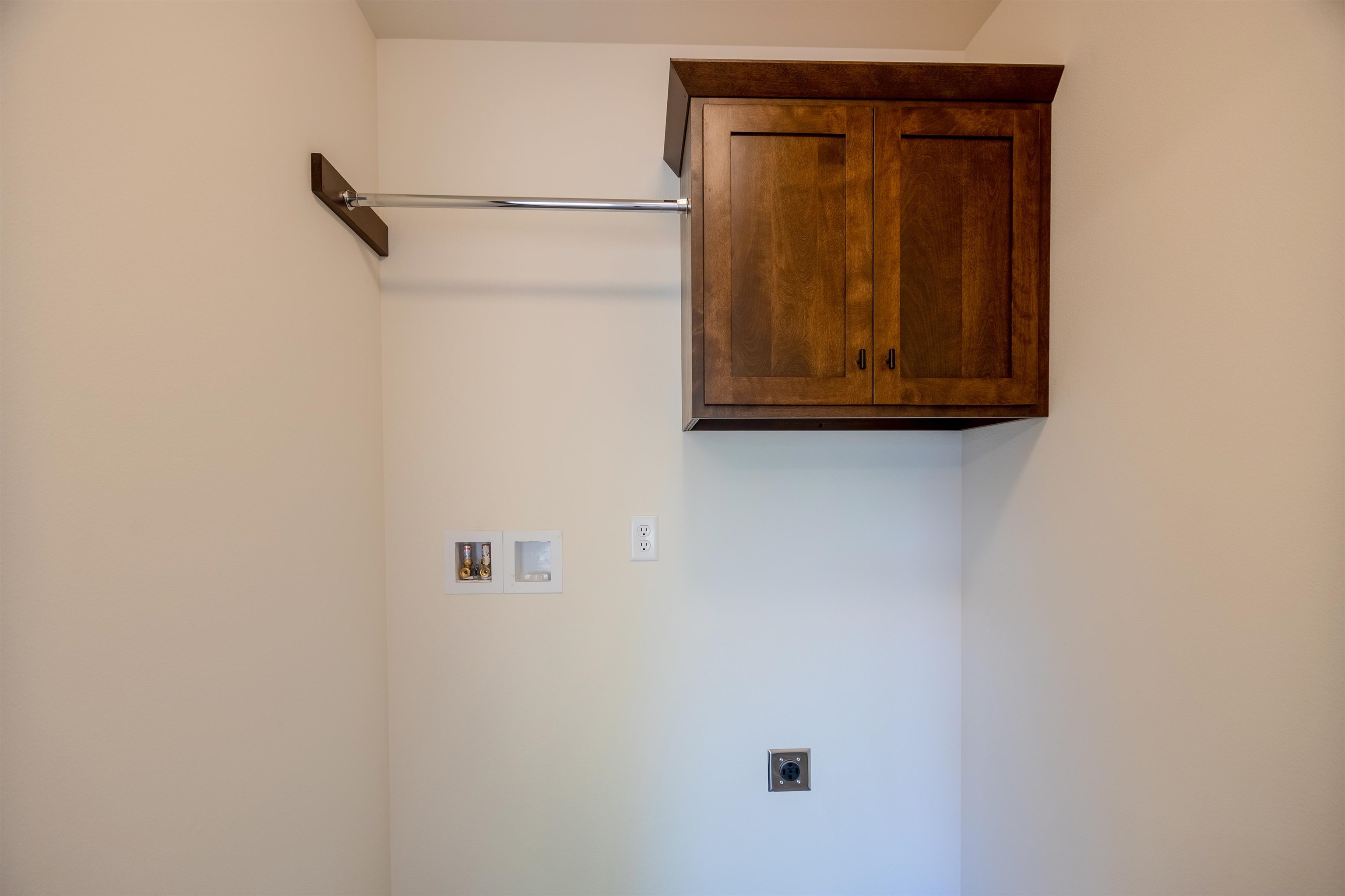 2204 S COTTONWOOD AVENUE, Marshfield, Wisconsin 54449, 3 Bedrooms Bedrooms, ,2 BathroomsBathrooms,Residential,For Sale,2204 S COTTONWOOD AVENUE,22601565