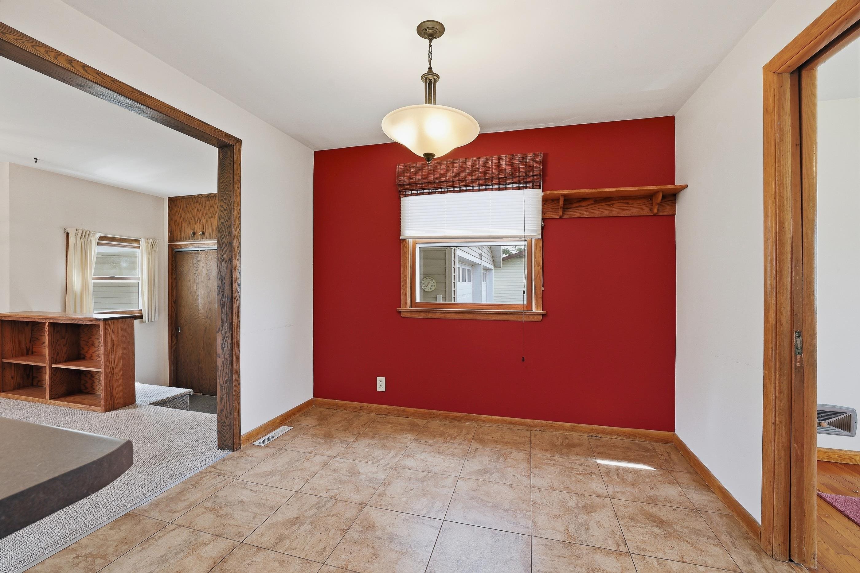 215 E WILLOW STREET, Stevens Point, Wisconsin 54481, 3 Bedrooms Bedrooms, ,2 BathroomsBathrooms,Residential,For Sale,215 E WILLOW STREET,22601569