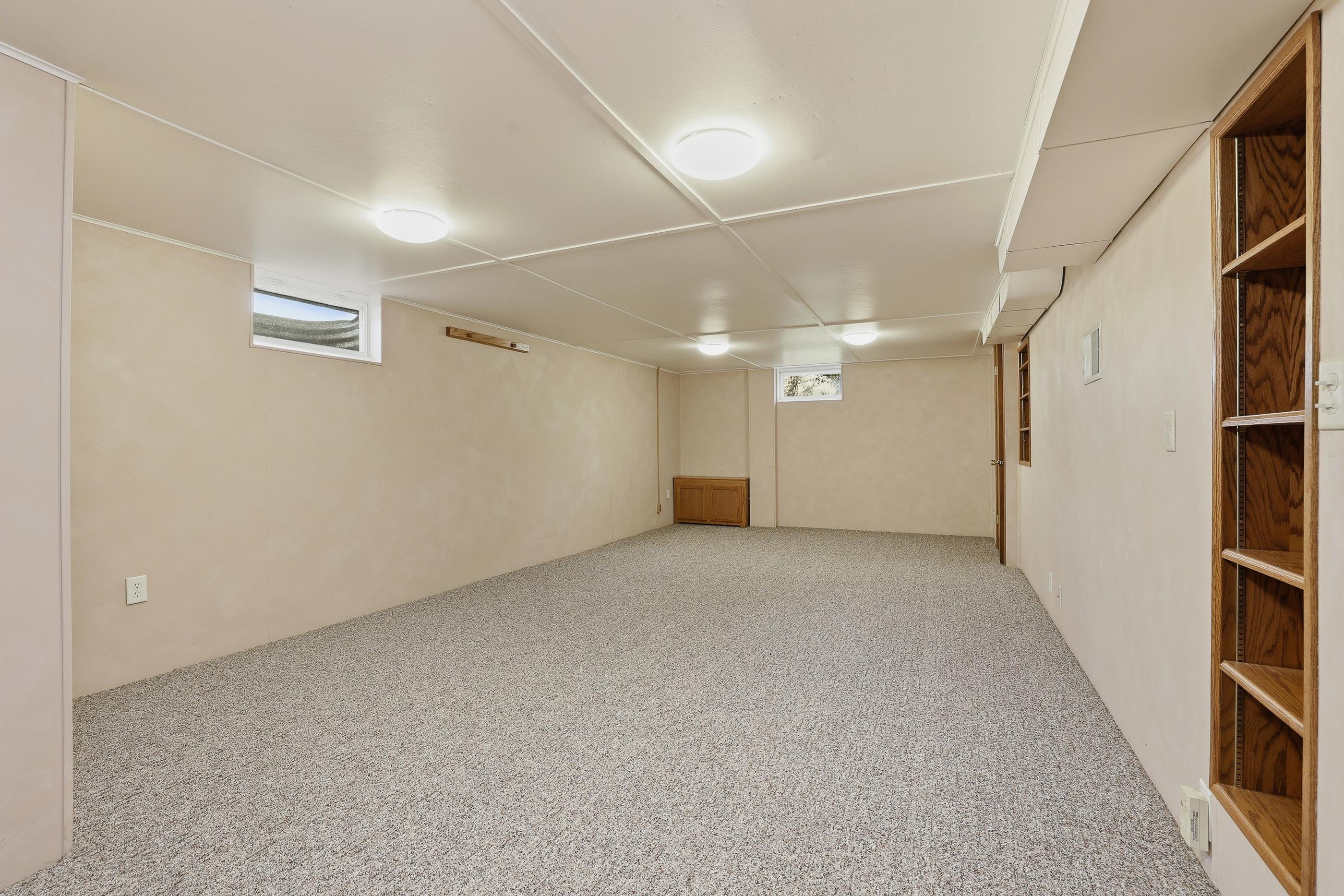 215 E WILLOW STREET, Stevens Point, Wisconsin 54481, 3 Bedrooms Bedrooms, ,2 BathroomsBathrooms,Residential,For Sale,215 E WILLOW STREET,22601569