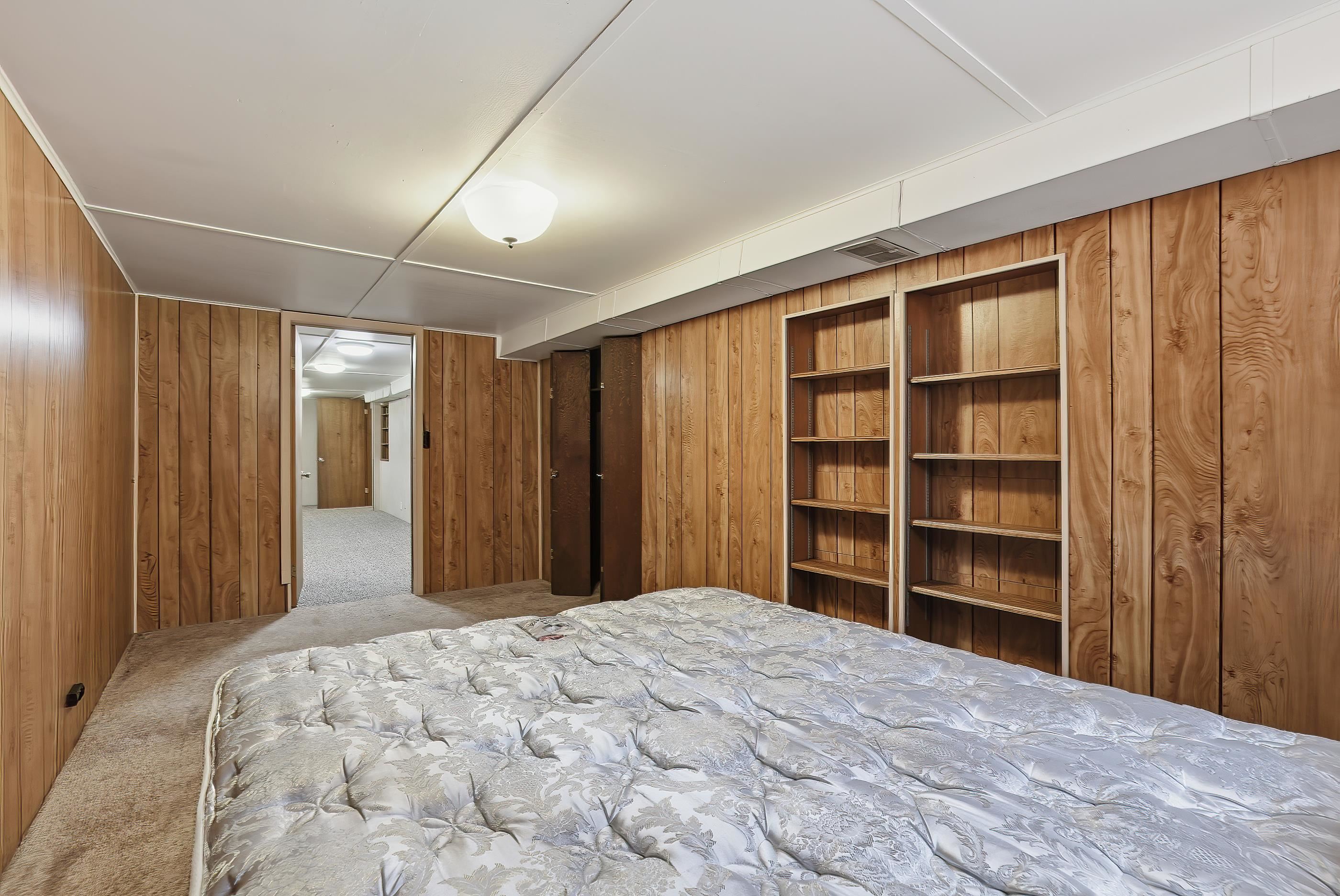 215 E WILLOW STREET, Stevens Point, Wisconsin 54481, 3 Bedrooms Bedrooms, ,2 BathroomsBathrooms,Residential,For Sale,215 E WILLOW STREET,22601569