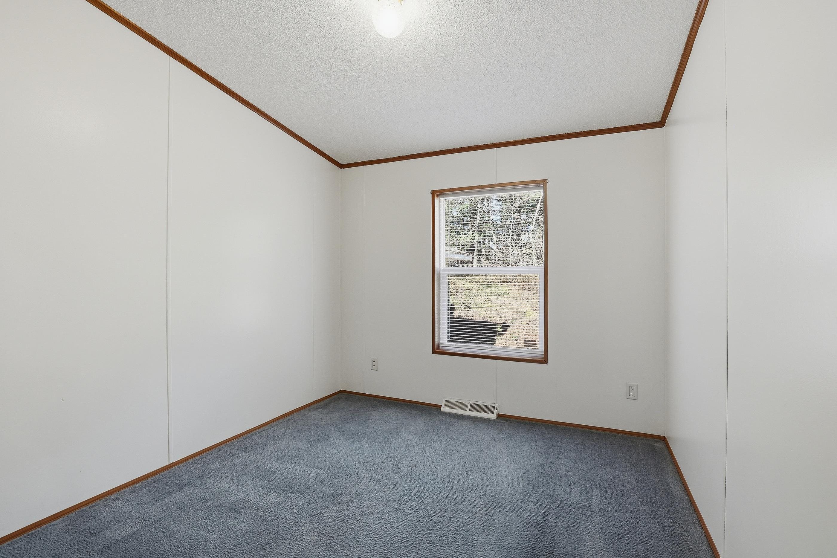 10172 OTTO ROAD, Amherst, Wisconsin 54406, 3 Bedrooms Bedrooms, ,2 BathroomsBathrooms,Residential,For Sale,10172 OTTO ROAD,22601570