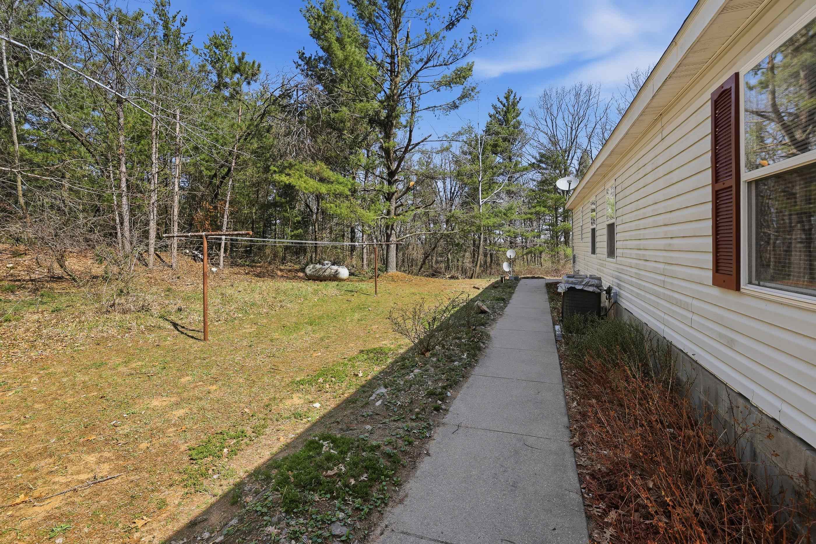 10172 OTTO ROAD, Amherst, Wisconsin 54406, 3 Bedrooms Bedrooms, ,2 BathroomsBathrooms,Residential,For Sale,10172 OTTO ROAD,22601570