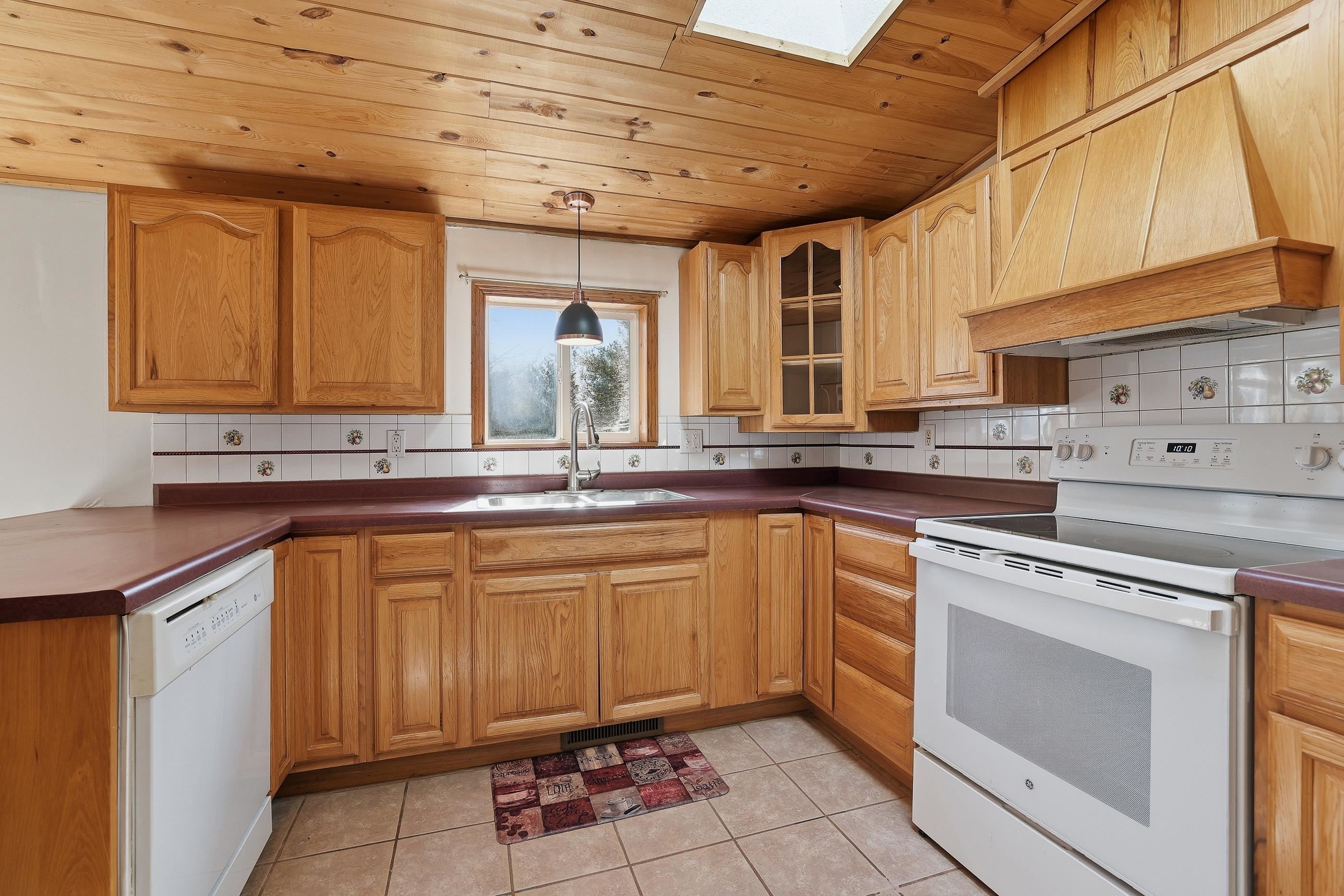 10172 OTTO ROAD, Amherst, Wisconsin 54406, 3 Bedrooms Bedrooms, ,2 BathroomsBathrooms,Residential,For Sale,10172 OTTO ROAD,22601570