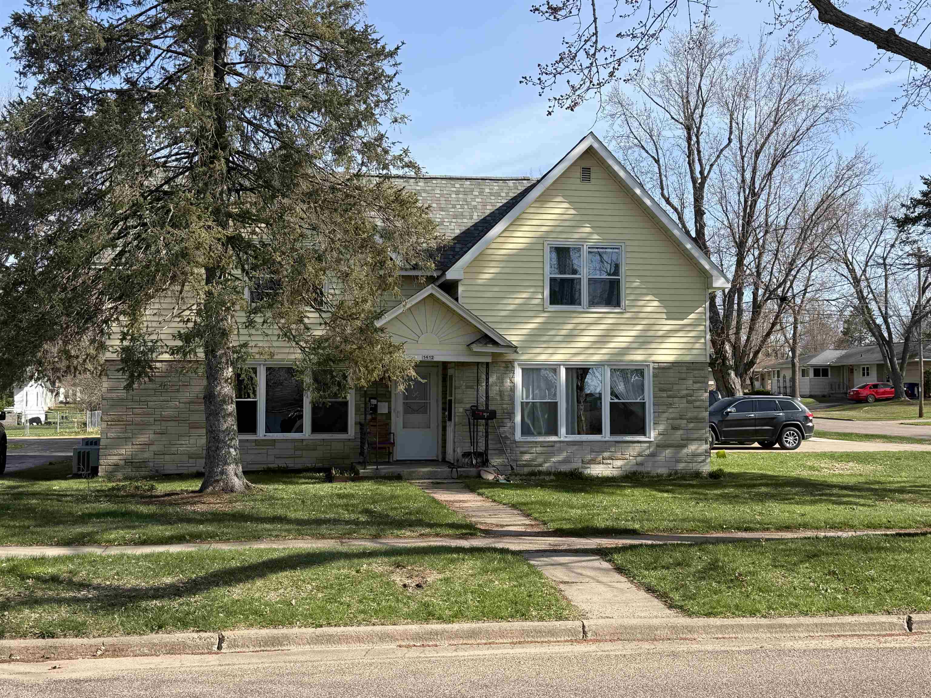 1412 E 6TH STREET, Merrill, Wisconsin 54452, 3 Bedrooms Bedrooms, 6 Rooms Rooms,2 BathroomsBathrooms,Multi-family,For Sale,1412 E 6TH STREET,22601577